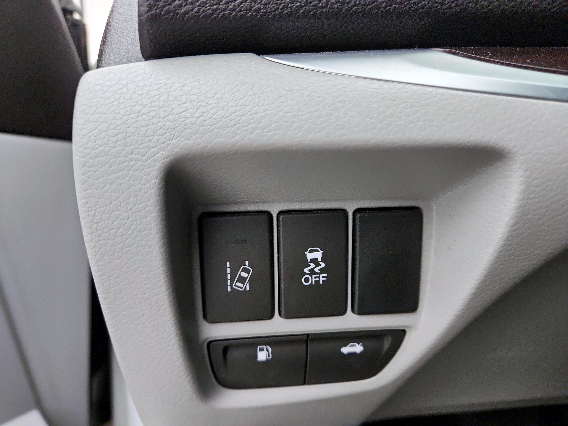 Thumbnail: 2016 Acura TLX - 13