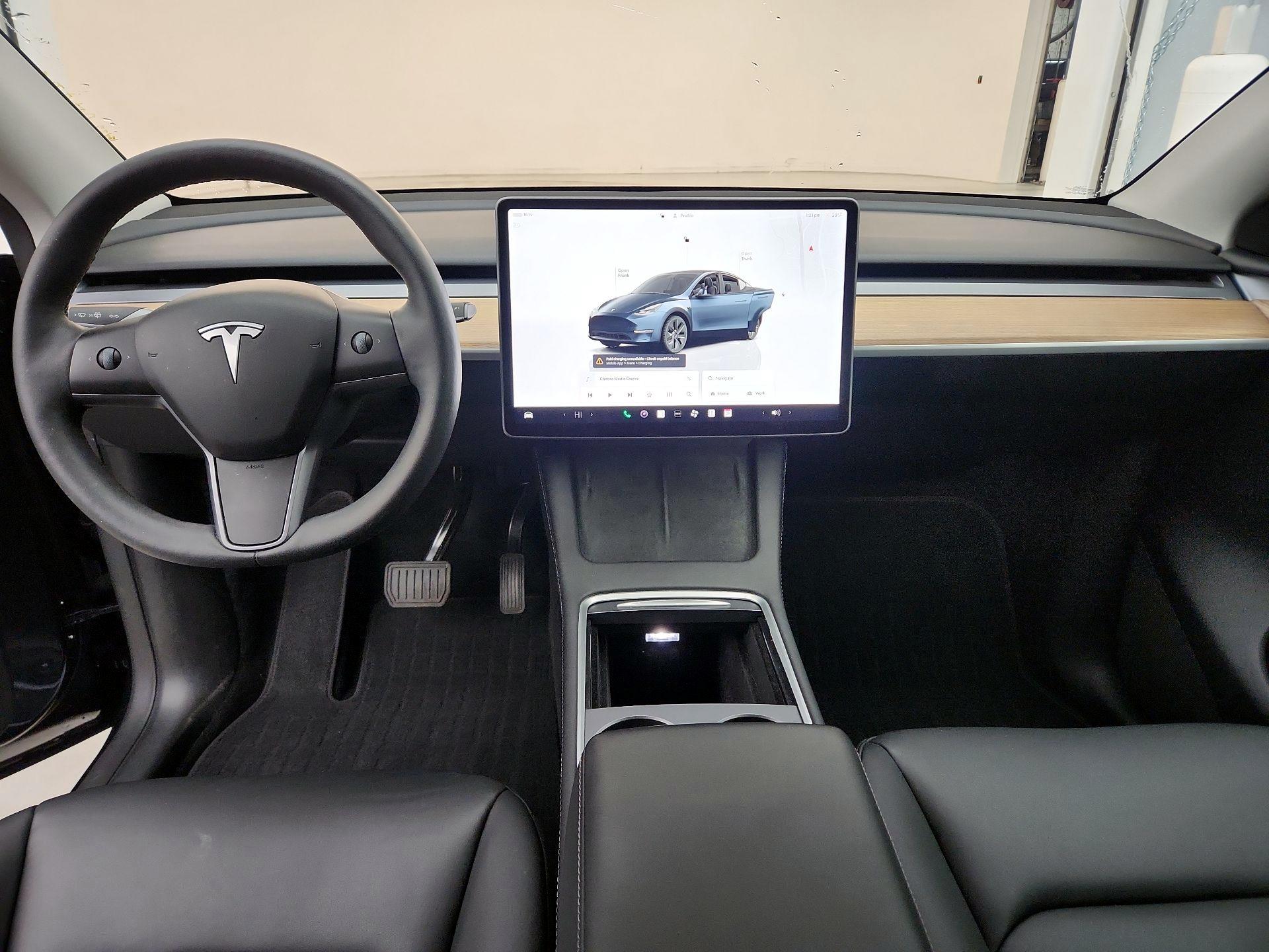 Thumbnail: 2025 Tesla Model Y - 9