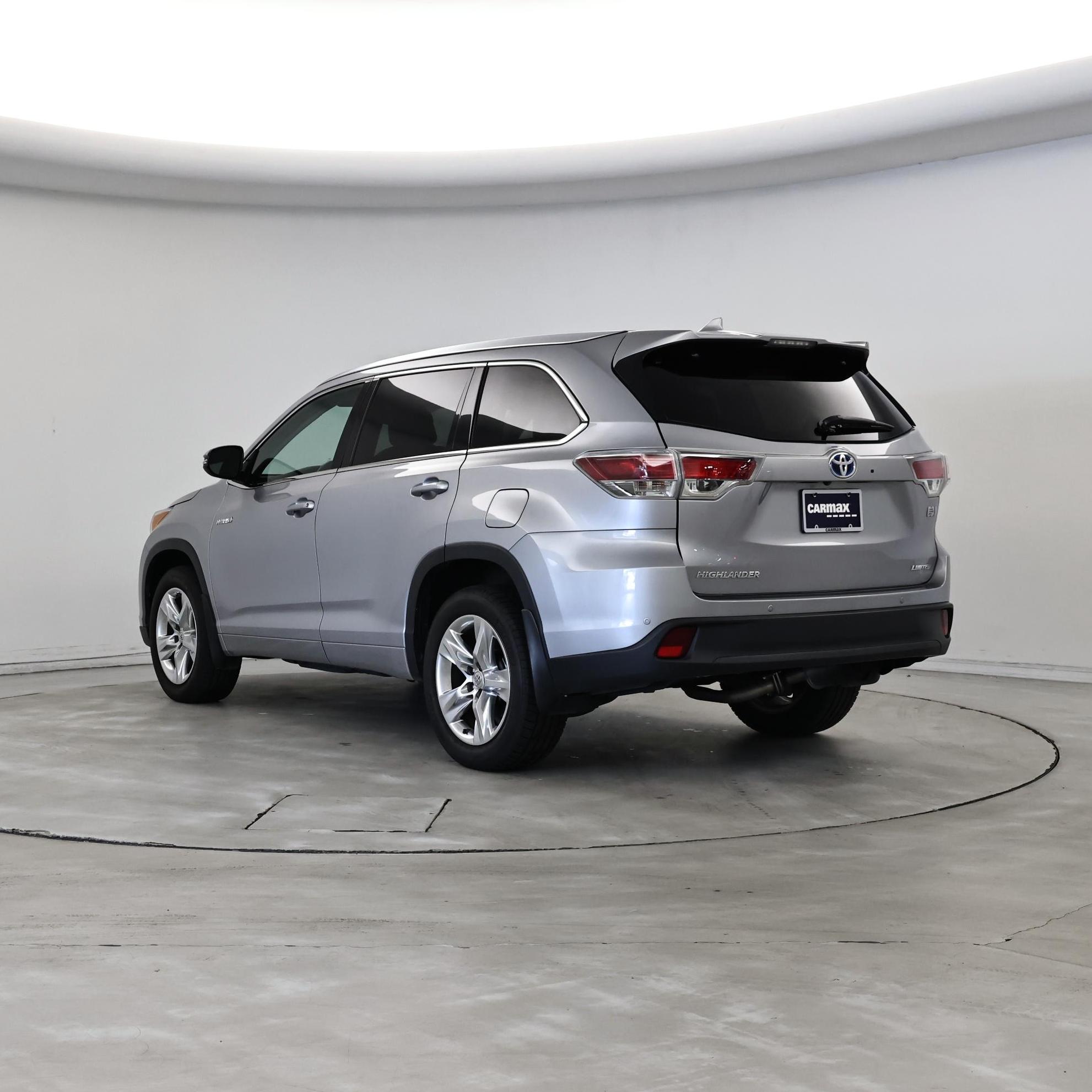 Thumbnail: 2015 Toyota Highlander - 2