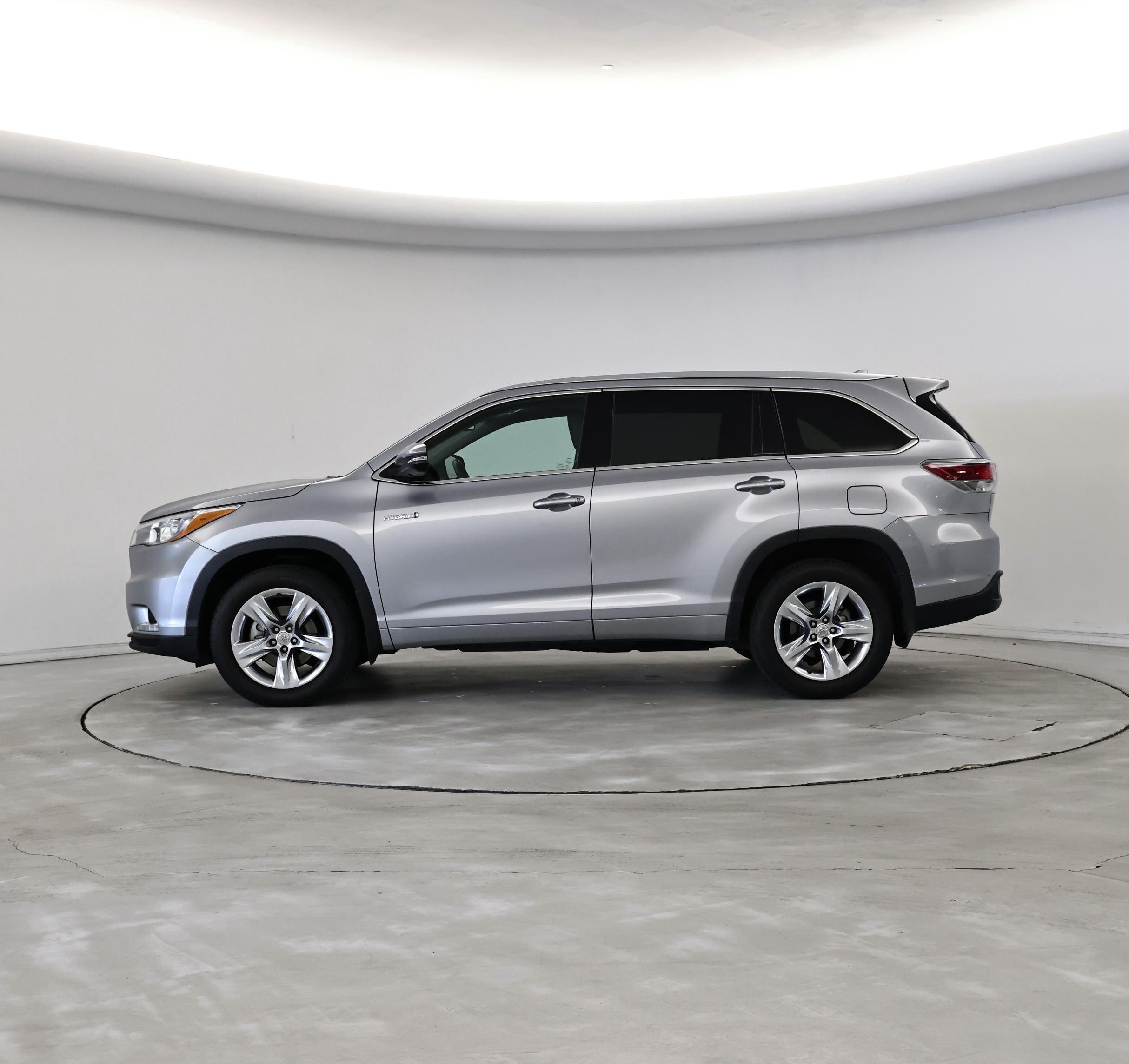 Thumbnail: 2015 Toyota Highlander - 3