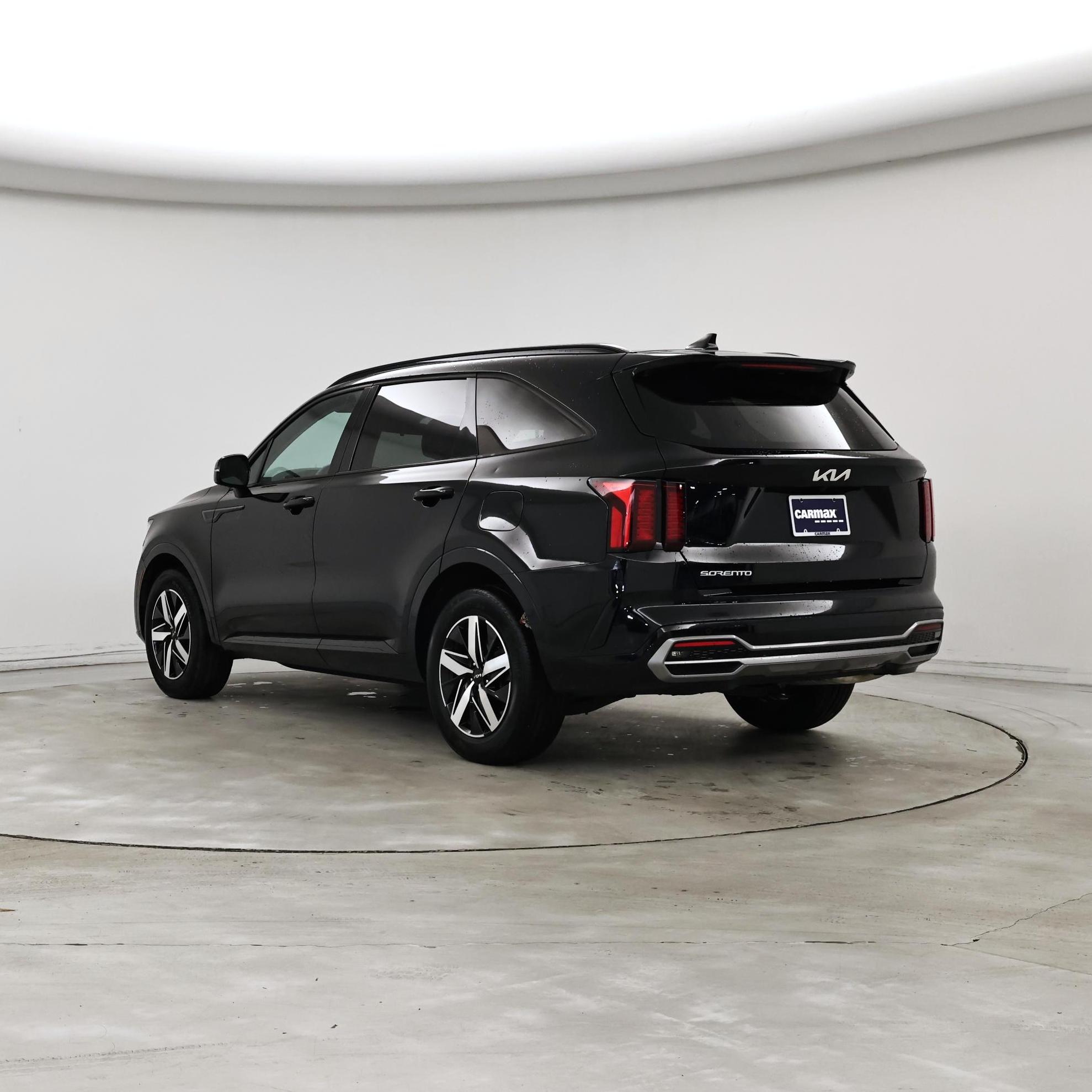 Thumbnail: 2023 Kia Sorento - 2