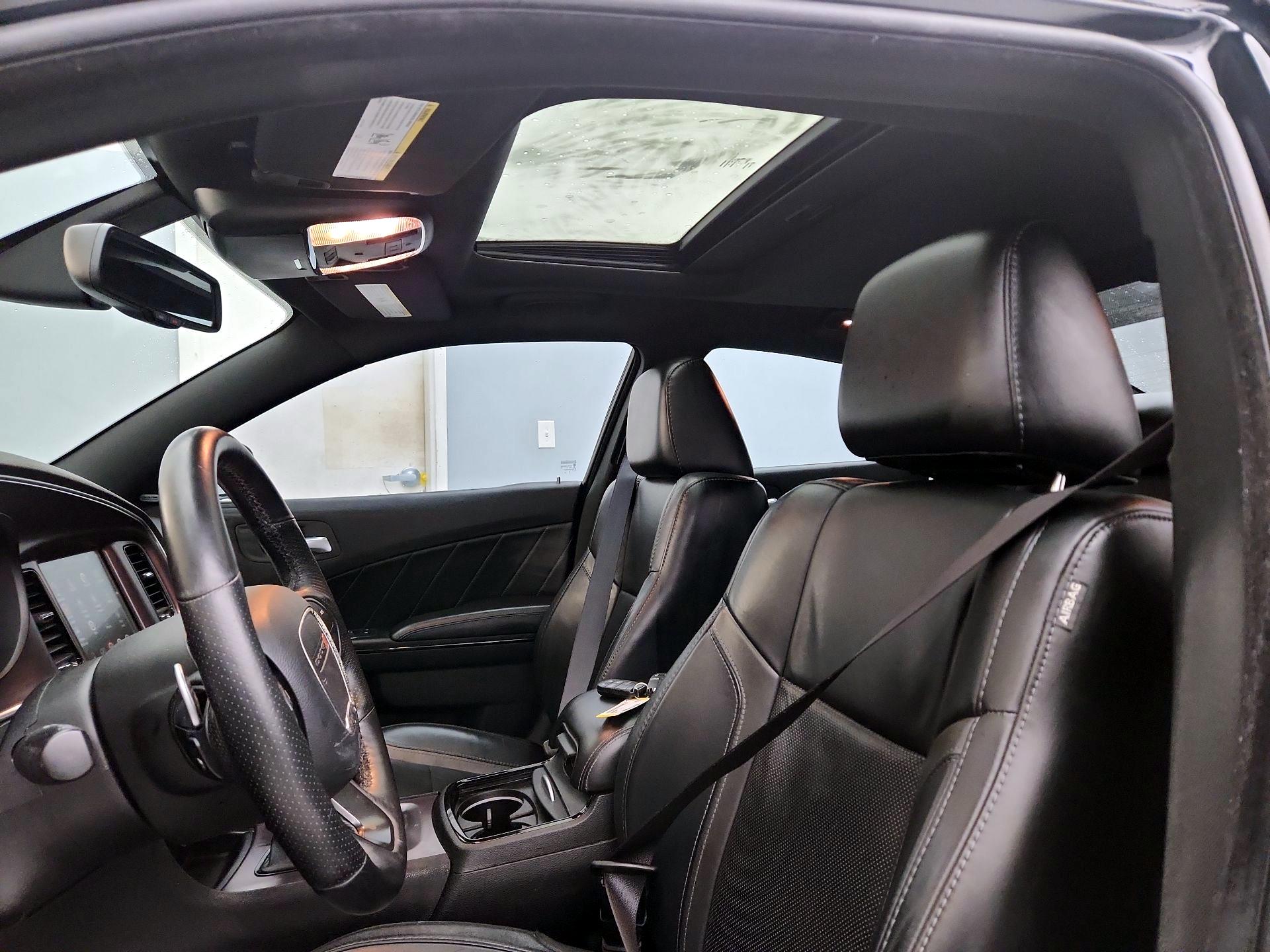 Thumbnail: 2016 Dodge Charger - 18