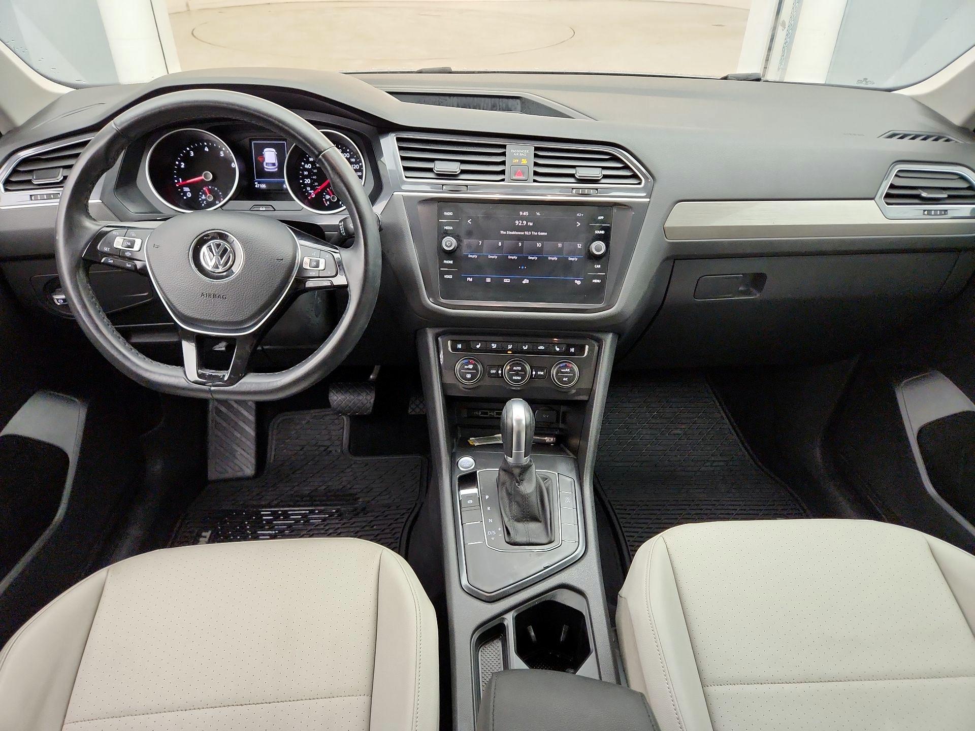 Thumbnail: 2019 Volkswagen Tiguan - 9