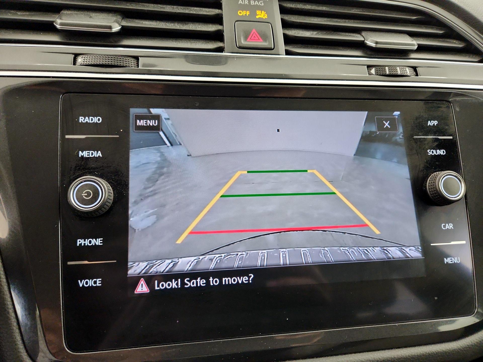 Thumbnail: 2019 Volkswagen Tiguan - 14