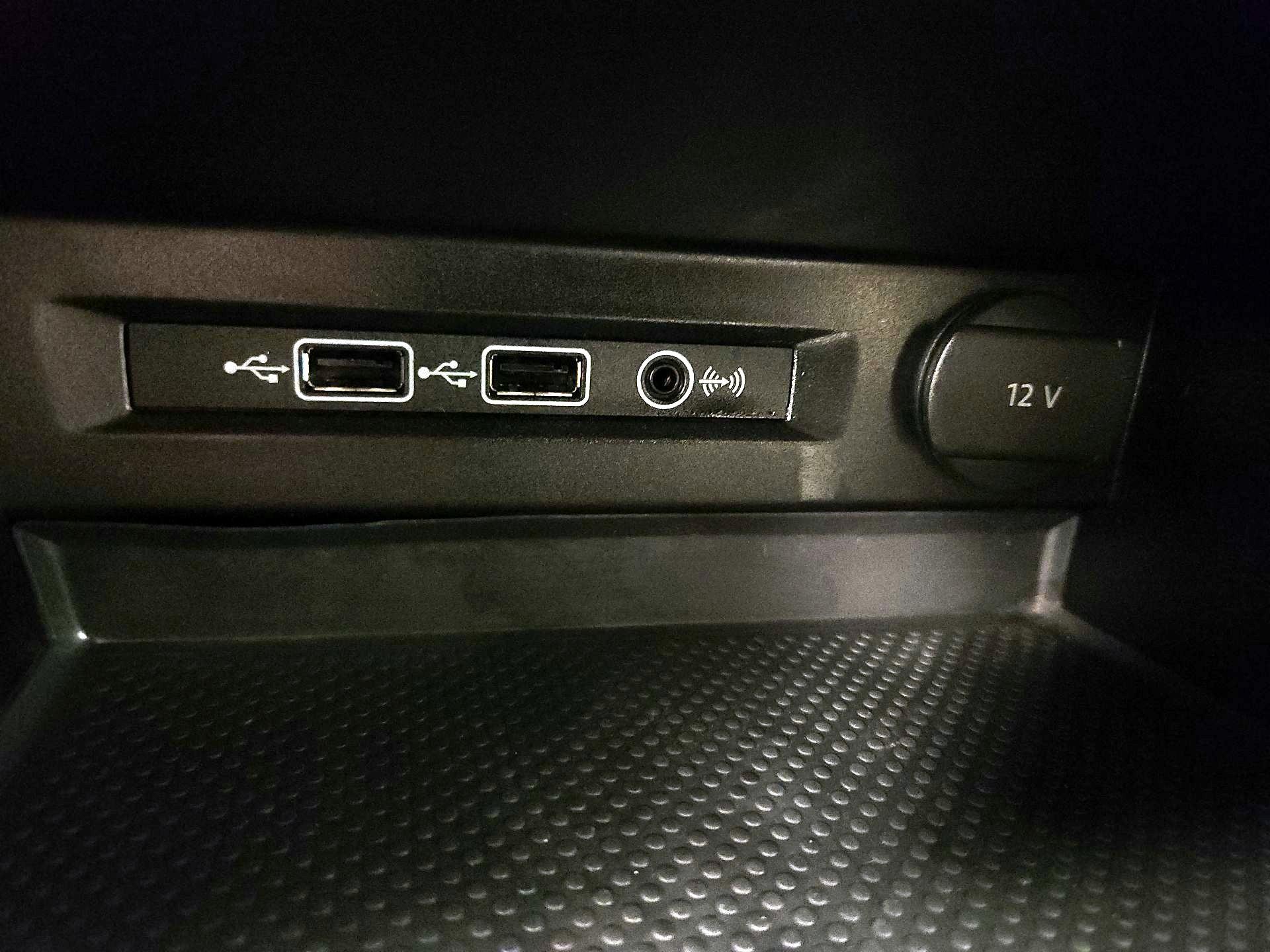 Thumbnail: 2019 Volkswagen Tiguan - 18