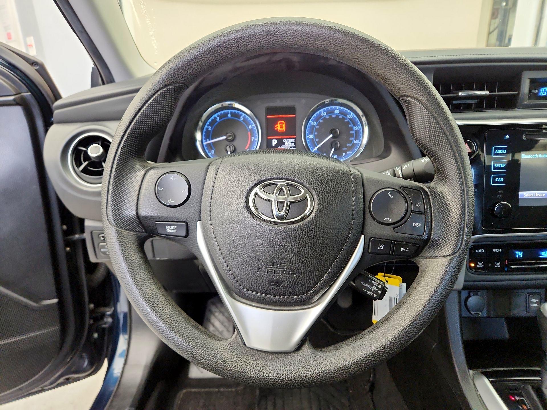 Thumbnail: 2017 Toyota Corolla - 10