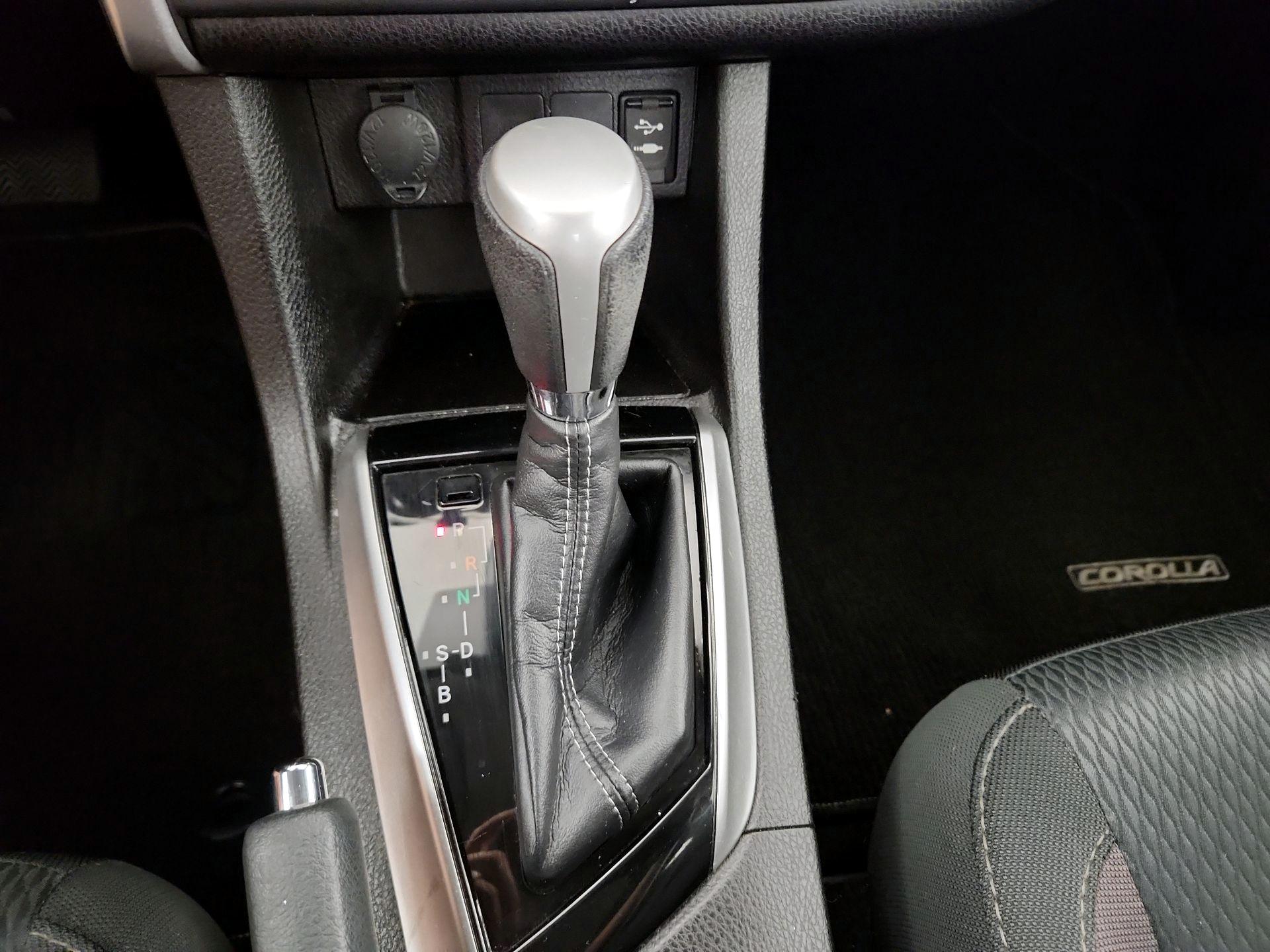 Thumbnail: 2017 Toyota Corolla - 17