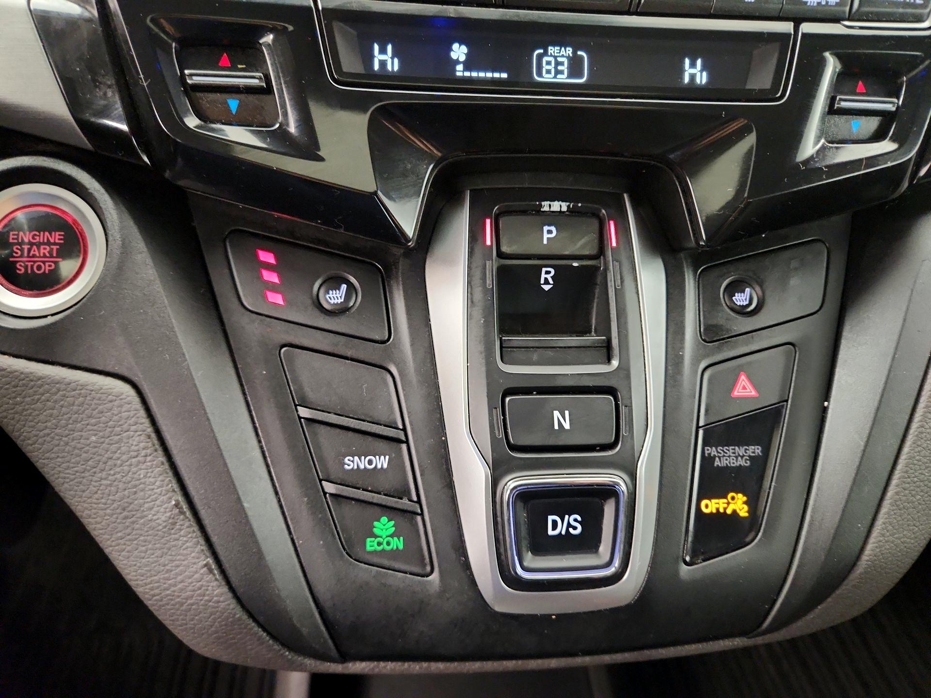 Thumbnail: 2018 Honda Odyssey - 18