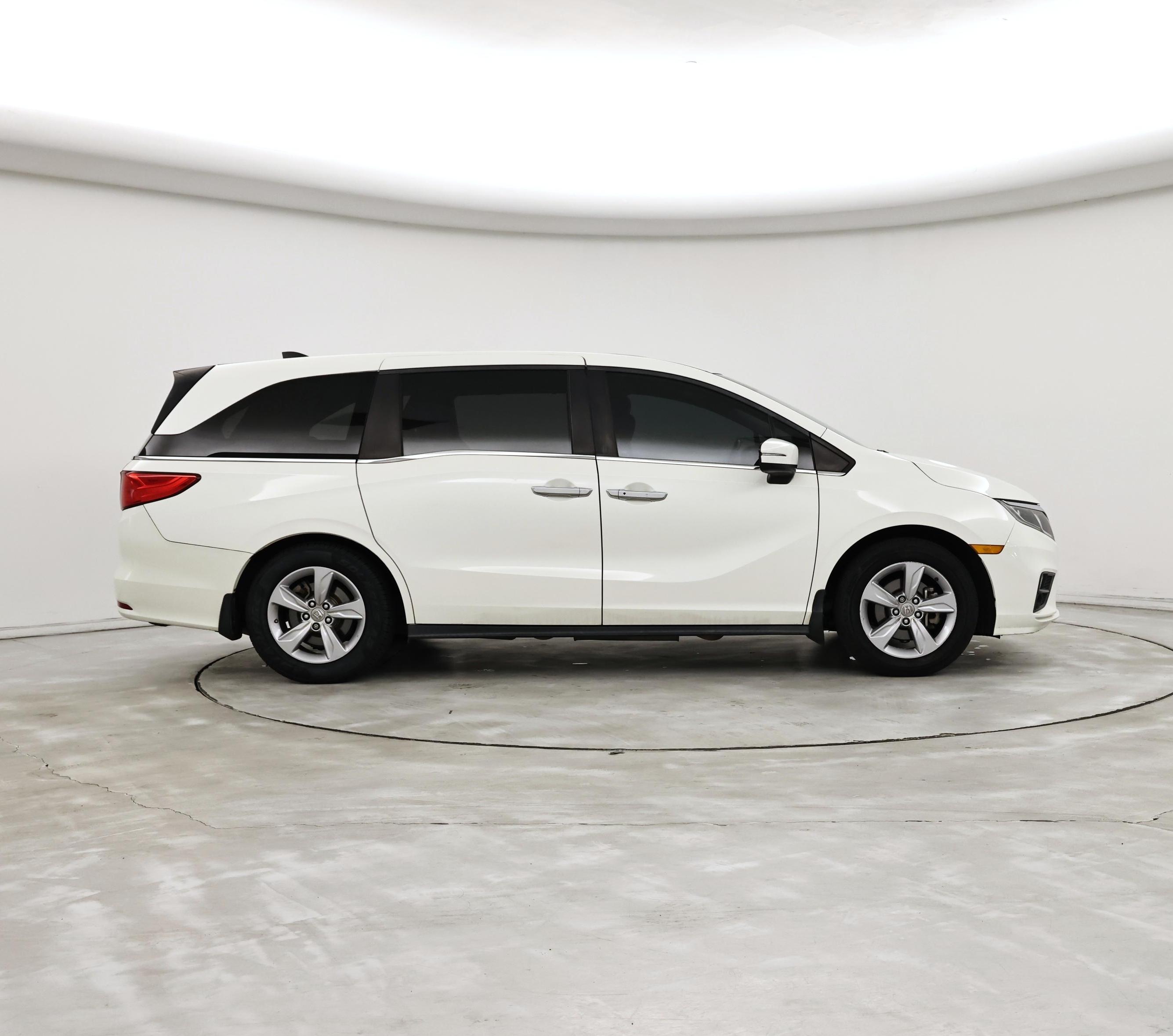Thumbnail: 2018 Honda Odyssey - 7