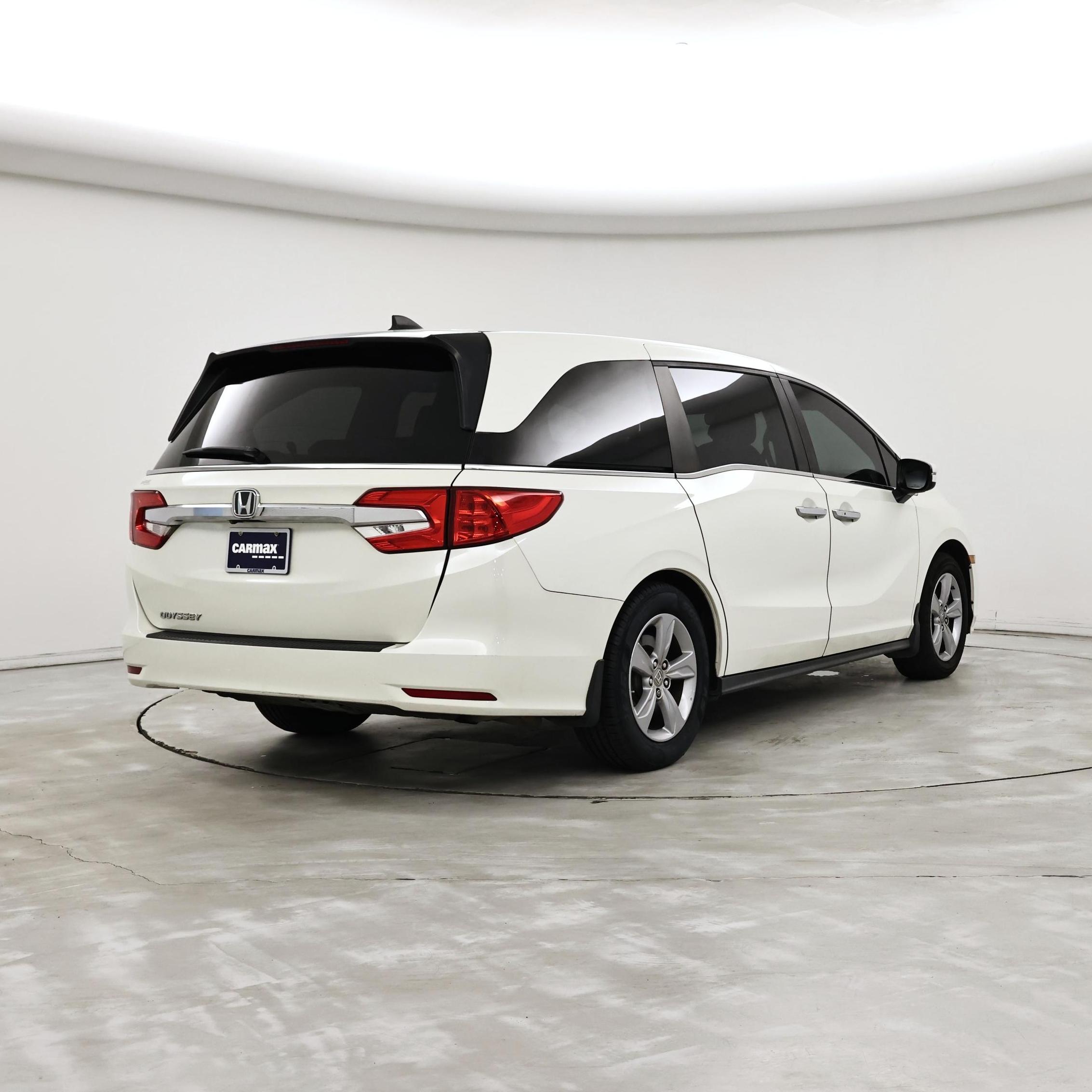 Thumbnail: 2018 Honda Odyssey - 8