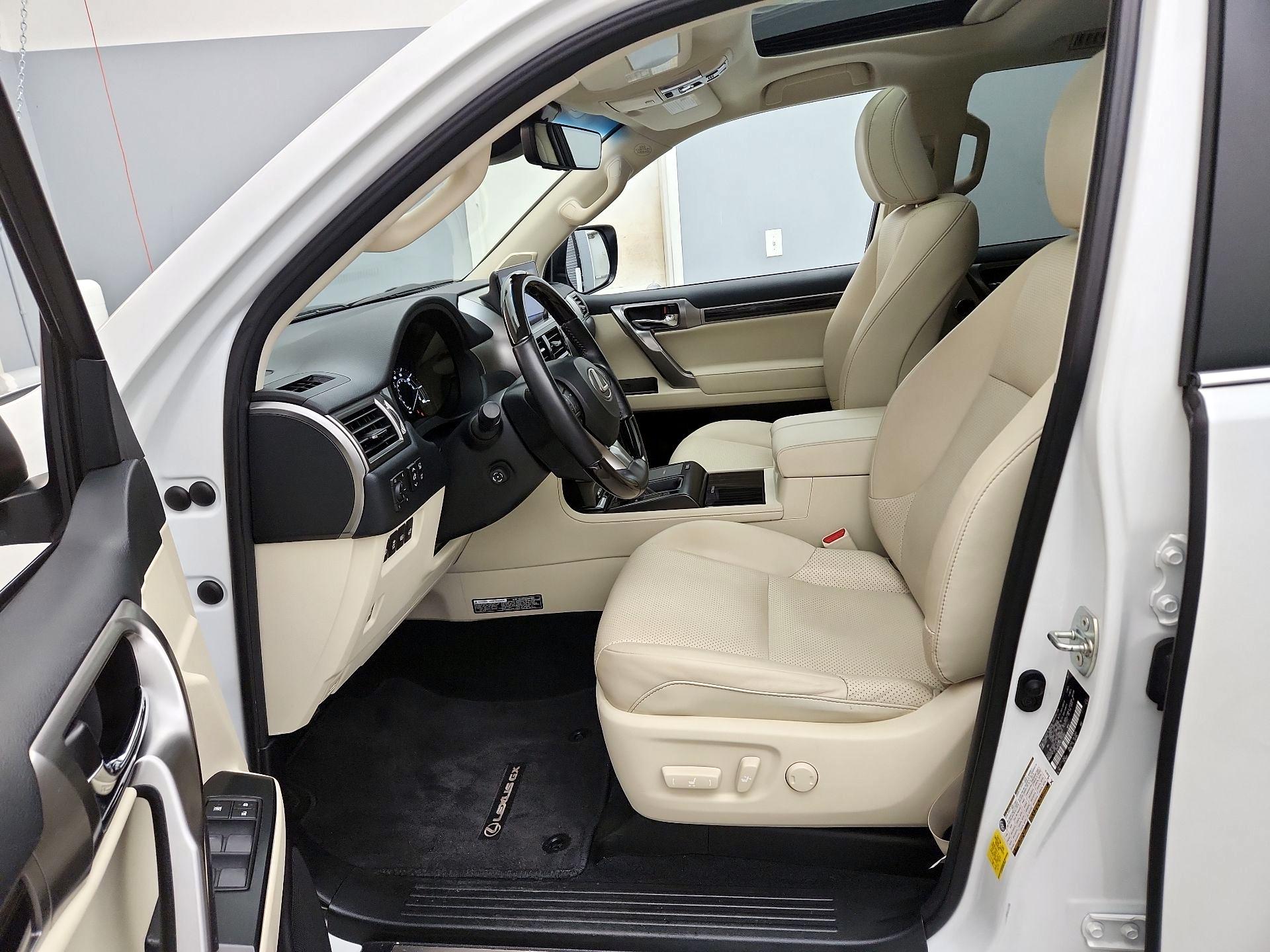 Thumbnail: 2022 Lexus GX - 11