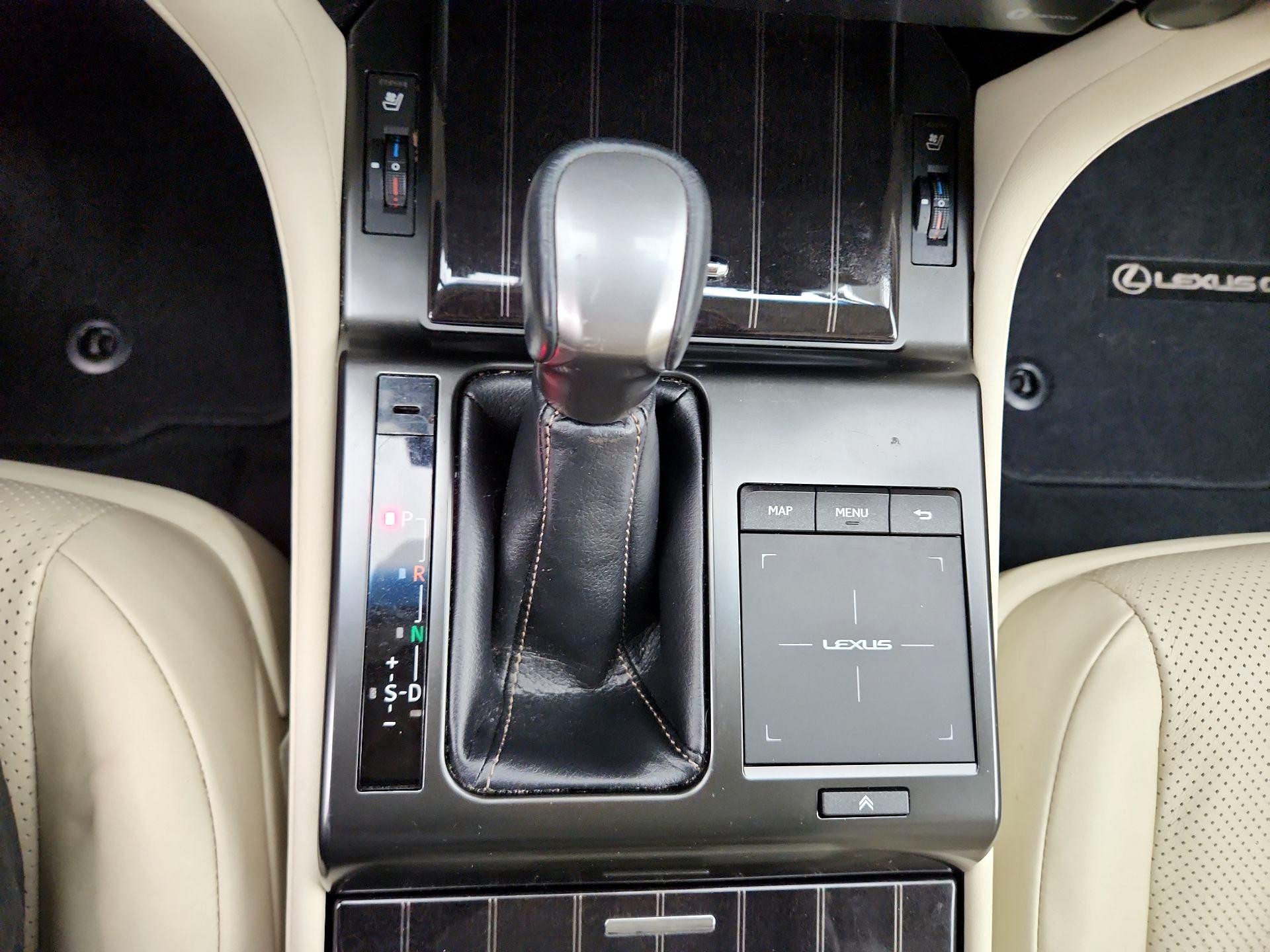 Thumbnail: 2022 Lexus GX - 18