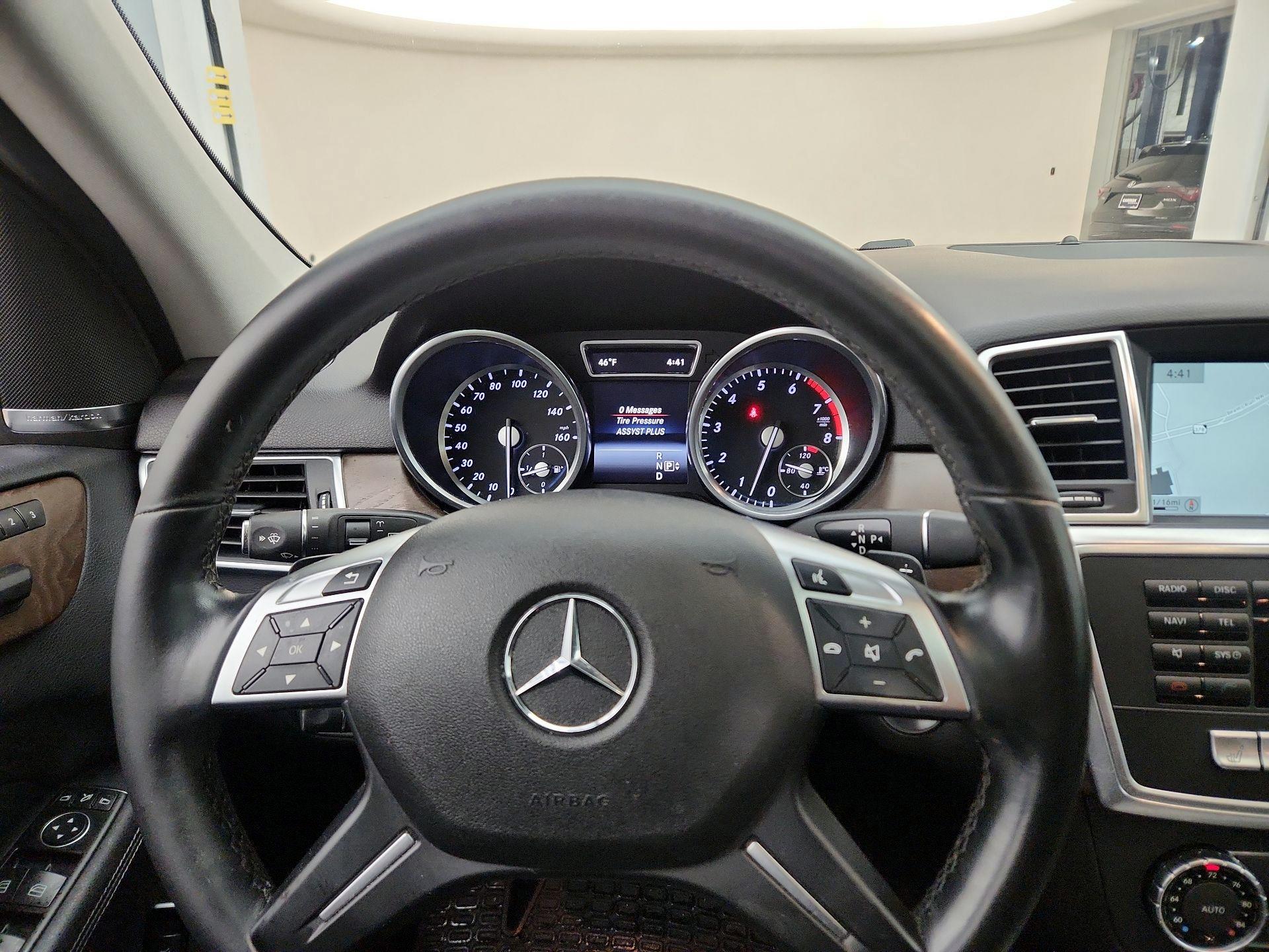 Thumbnail: 2015 Mercedes-Benz M-Class - 10