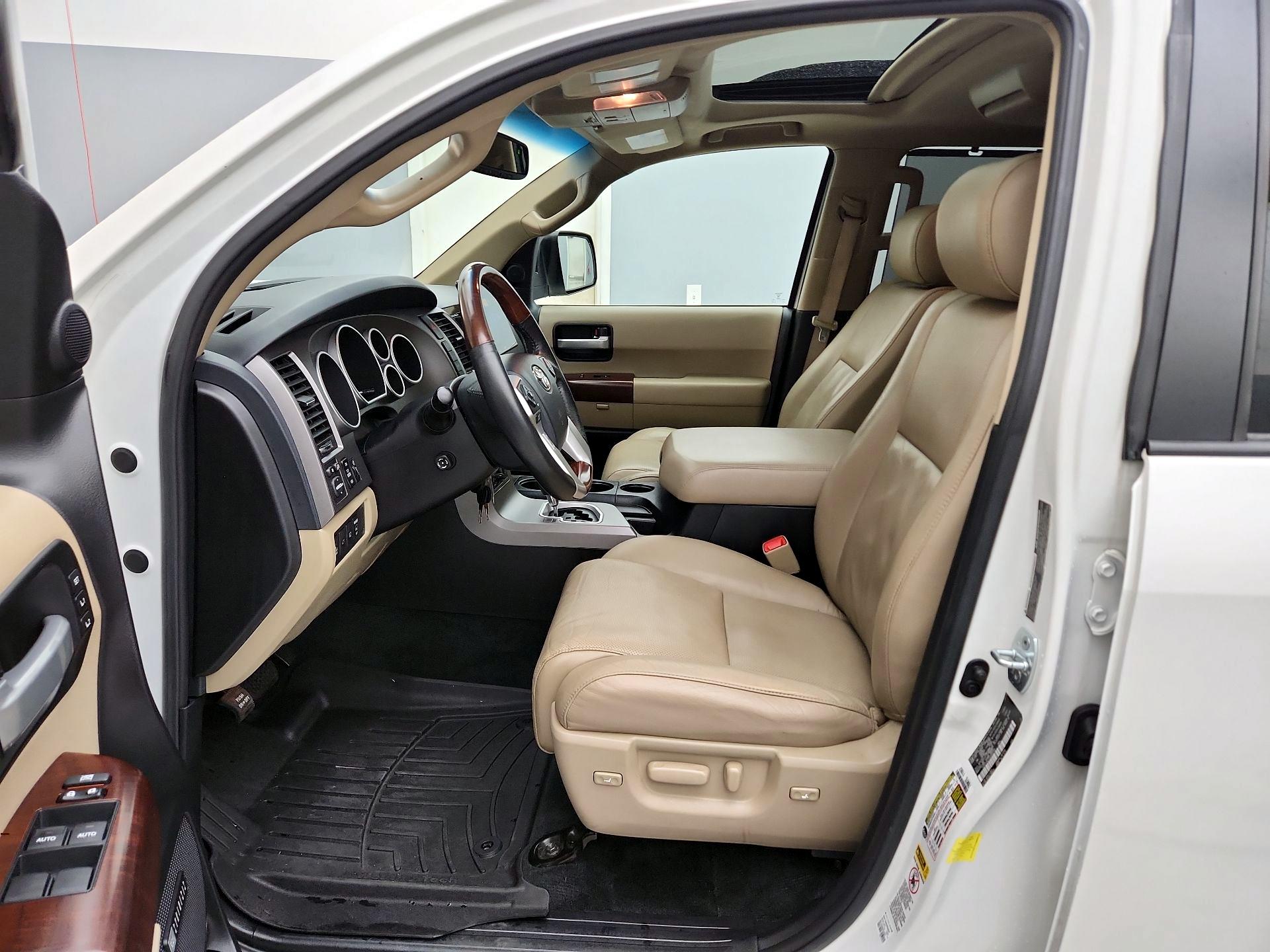 Thumbnail: 2017 Toyota Sequoia - 11