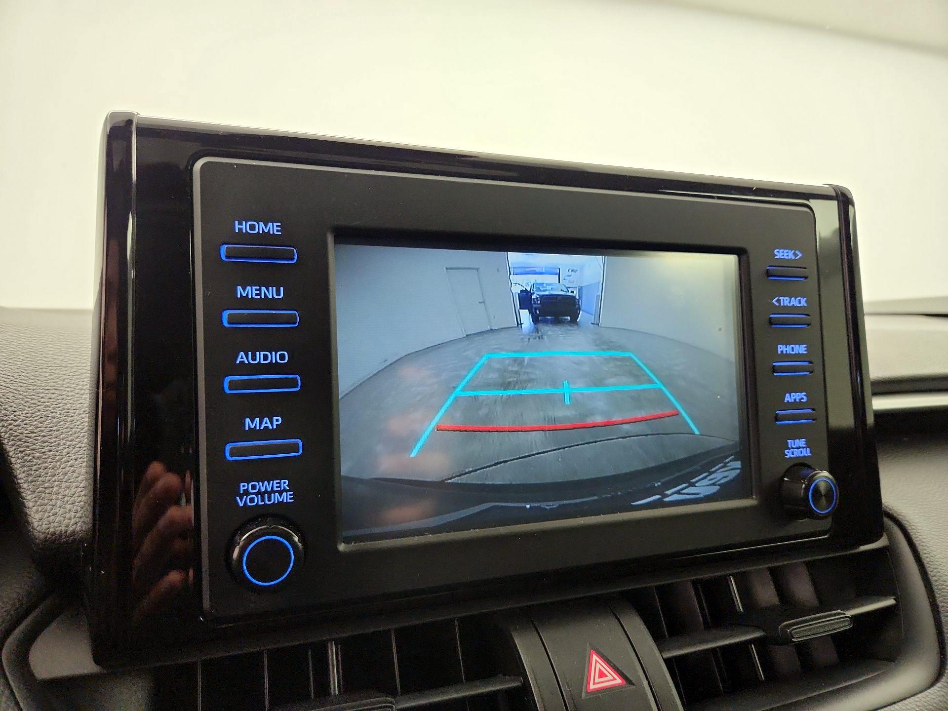 Thumbnail: 2019 Toyota RAV4 - 14