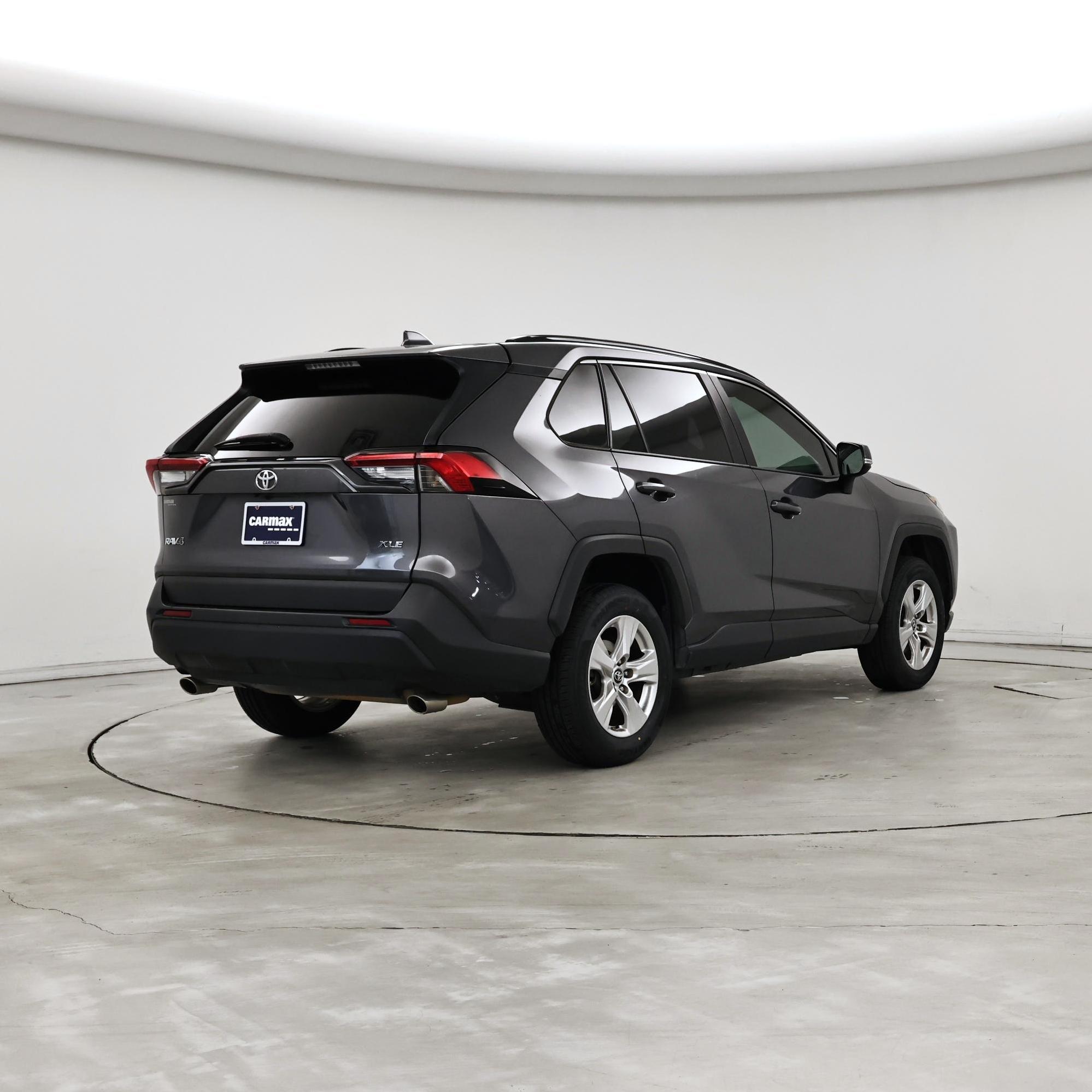Thumbnail: 2019 Toyota RAV4 - 8