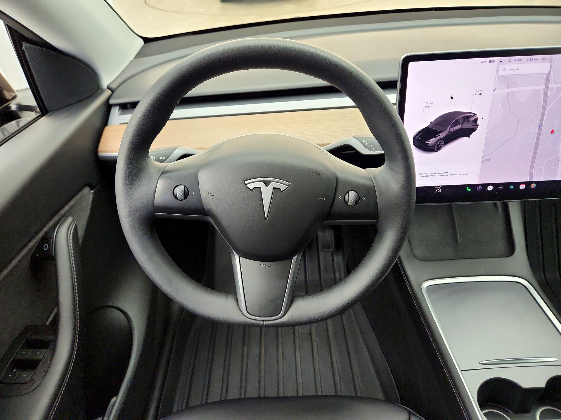 Thumbnail: 2022 Tesla Model Y - 10