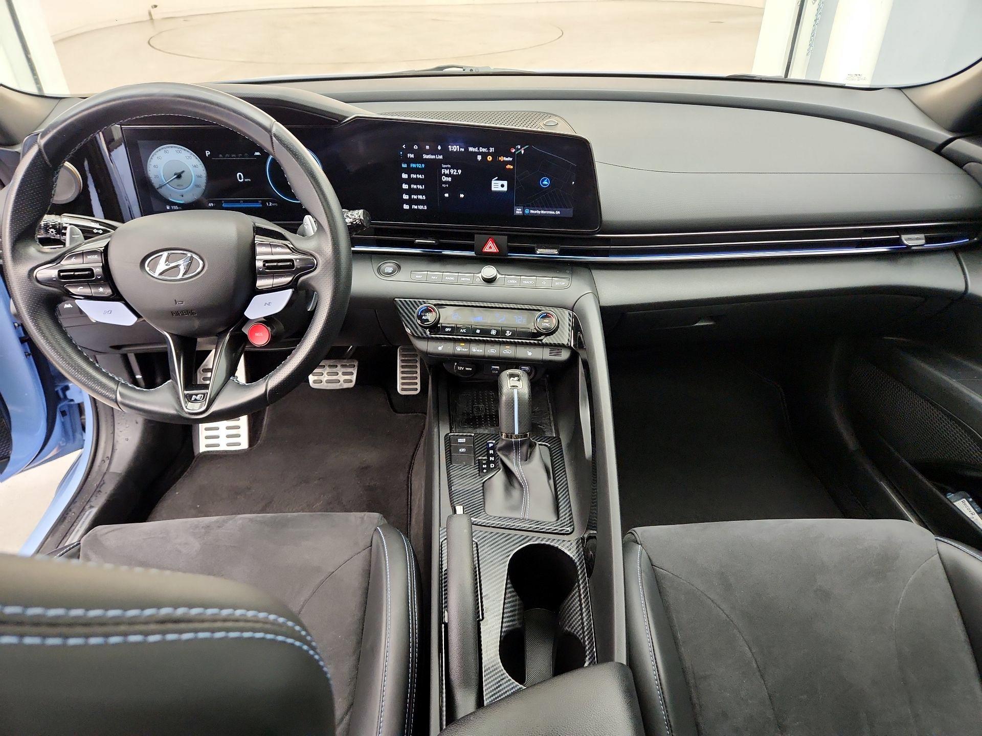 Thumbnail: 2022 Hyundai Elantra - 9