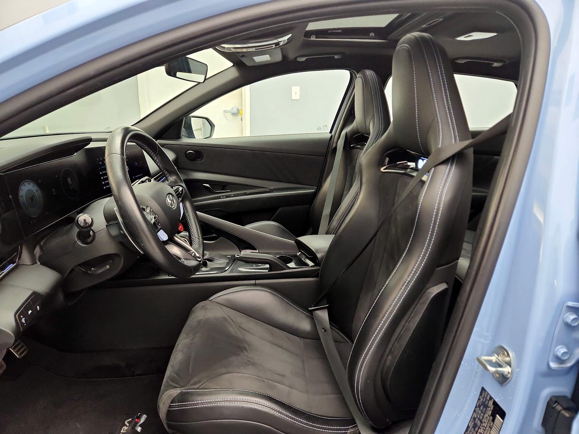 Thumbnail: 2022 Hyundai Elantra - 11