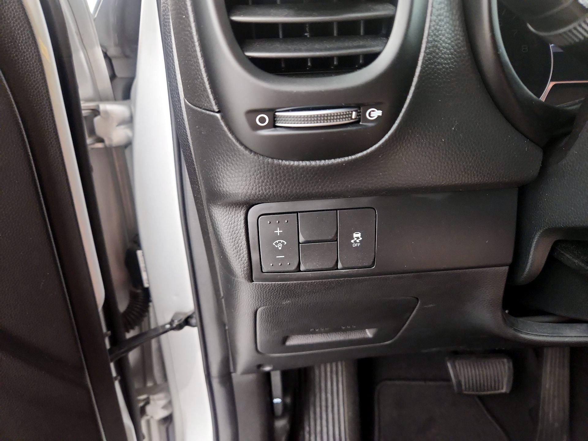 Thumbnail: 2019 Kia Soul - 13