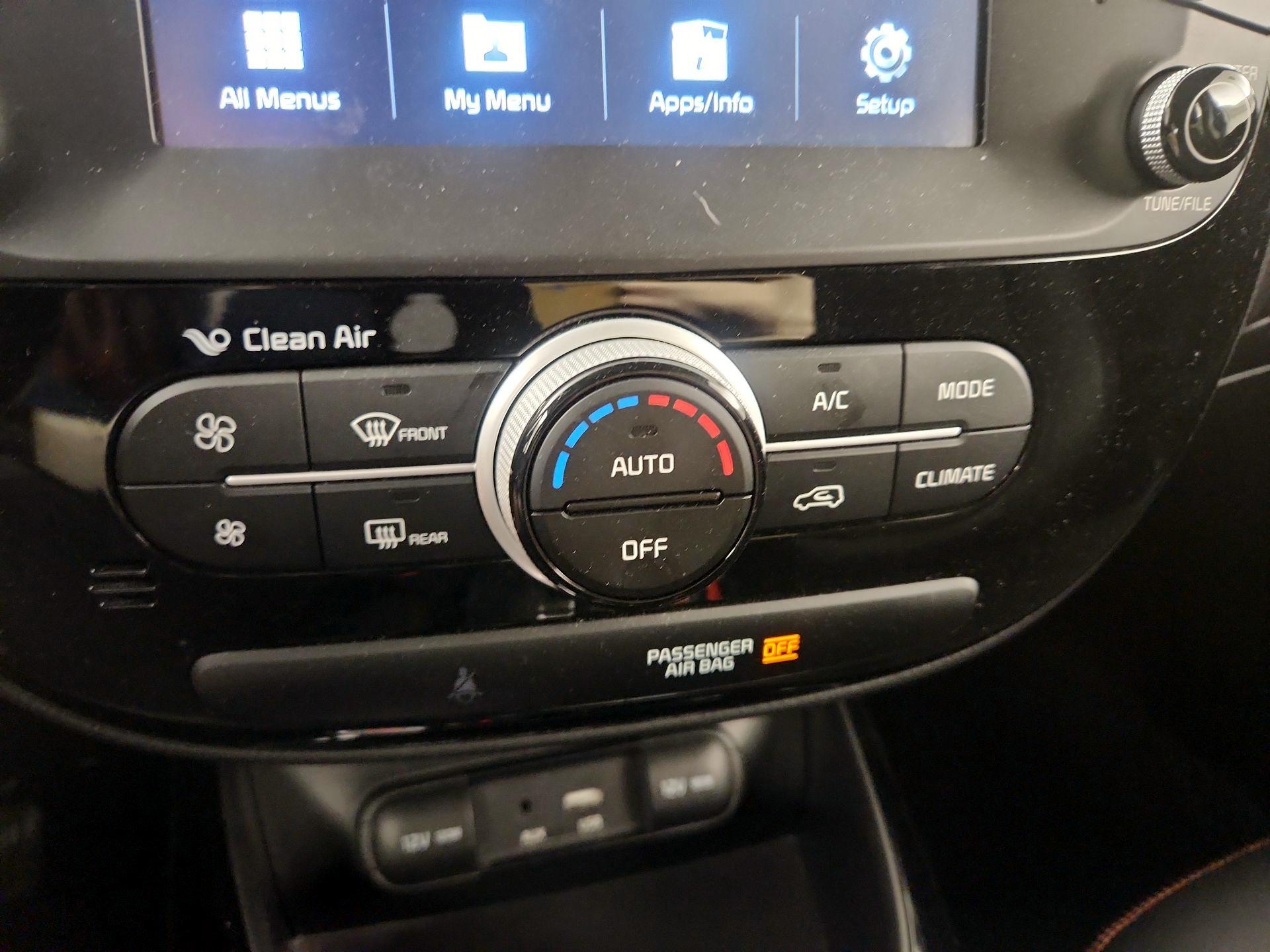 Thumbnail: 2019 Kia Soul - 16