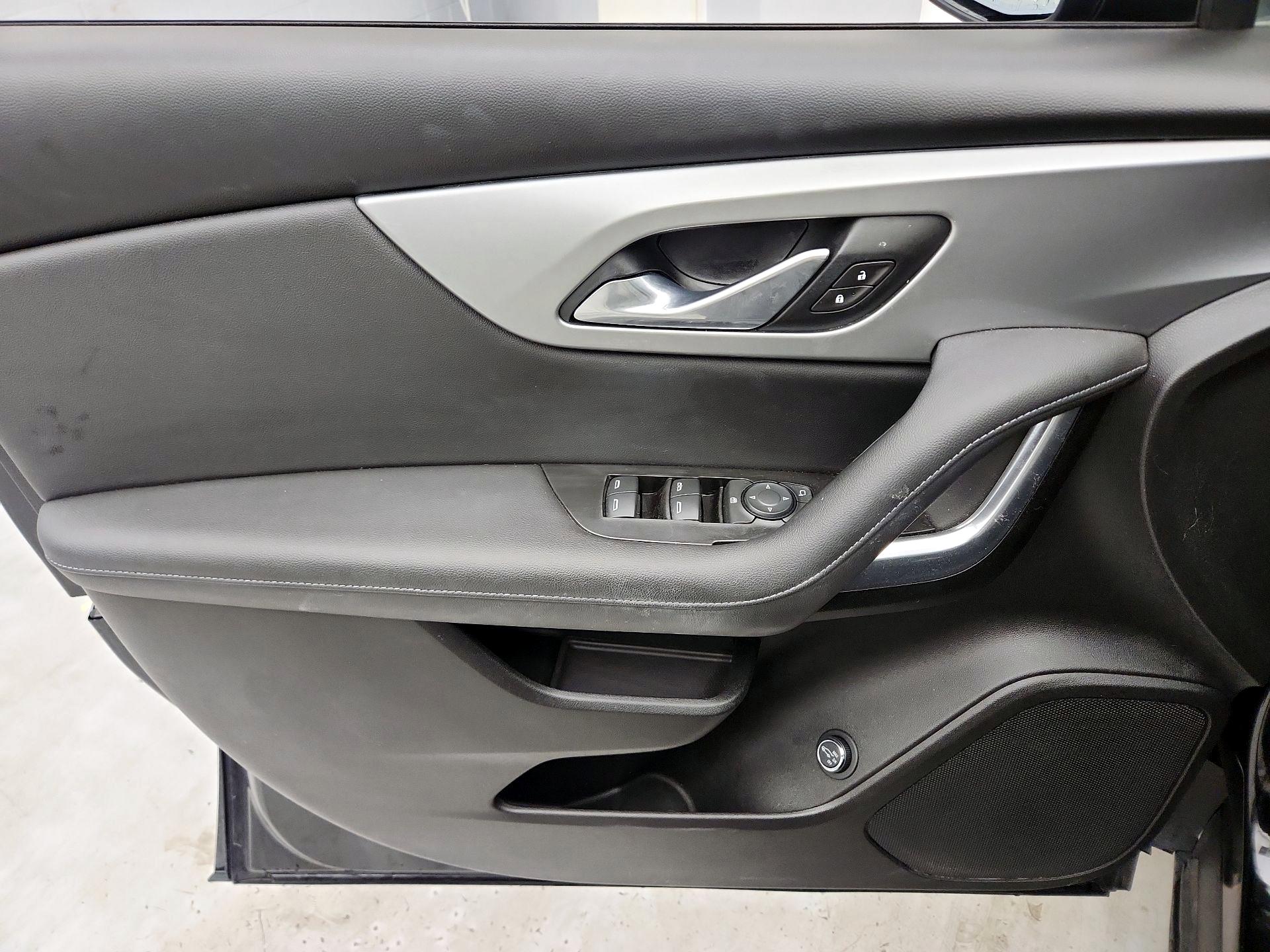 Thumbnail: 2020 Chevrolet Blazer - 12