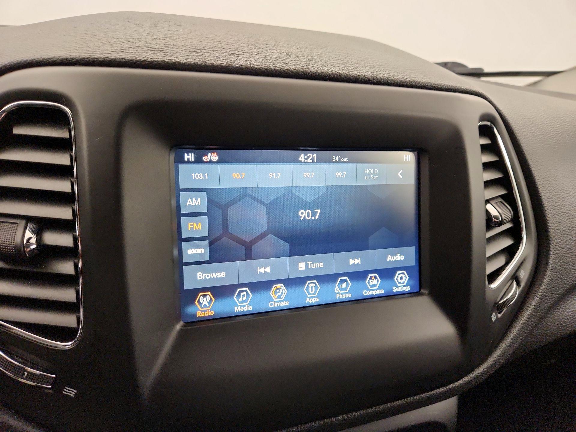 Thumbnail: 2018 Jeep Compass - 15