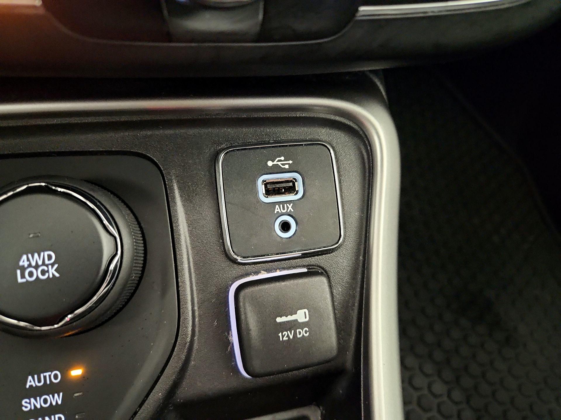 Thumbnail: 2018 Jeep Compass - 18