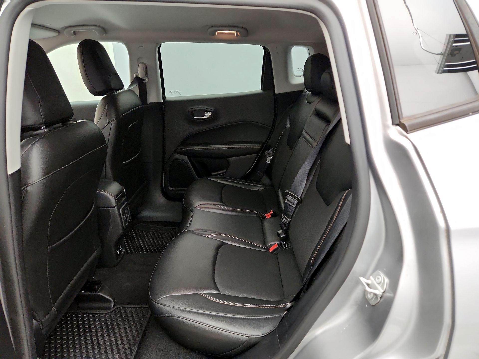 Thumbnail: 2018 Jeep Compass - 19