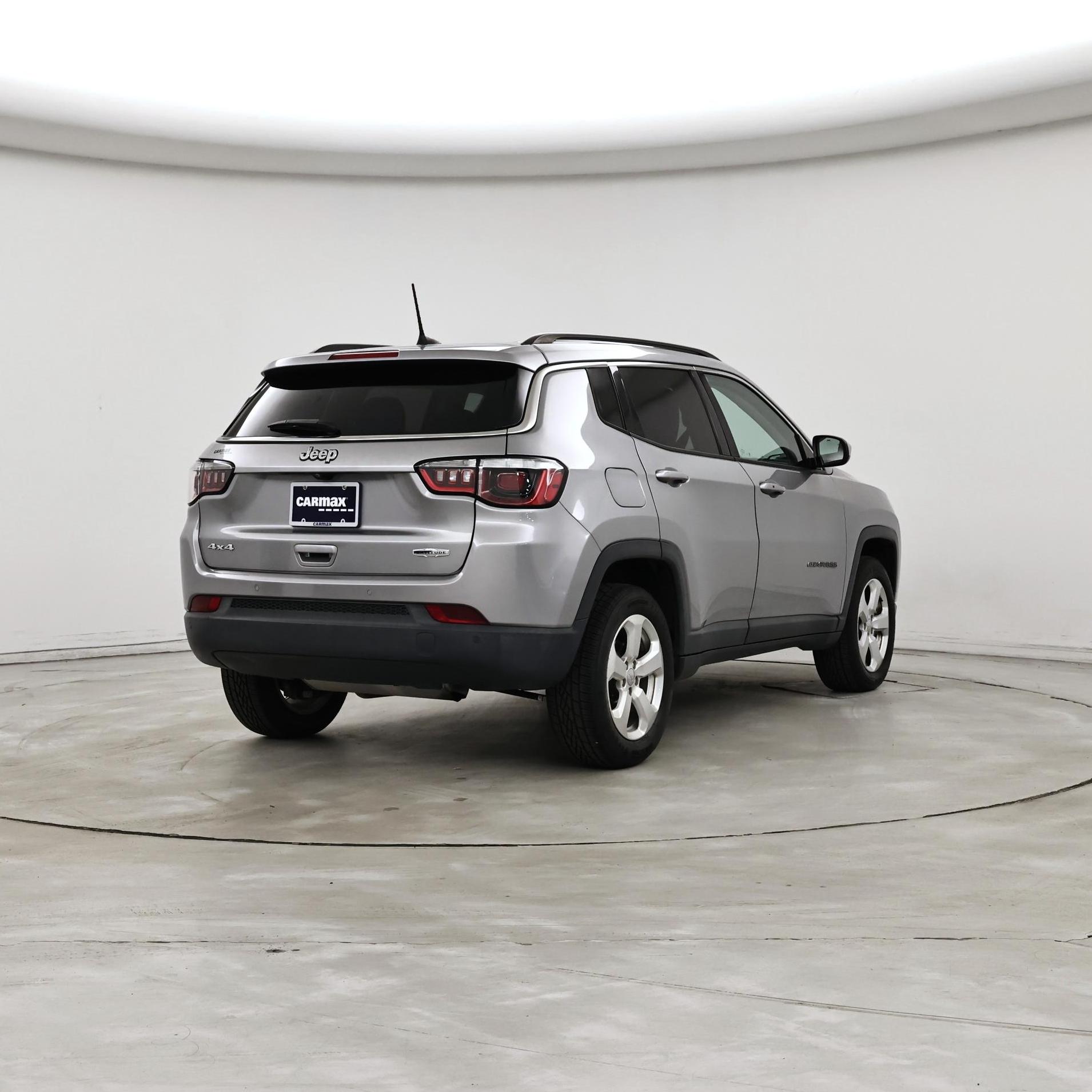 Thumbnail: 2018 Jeep Compass - 8