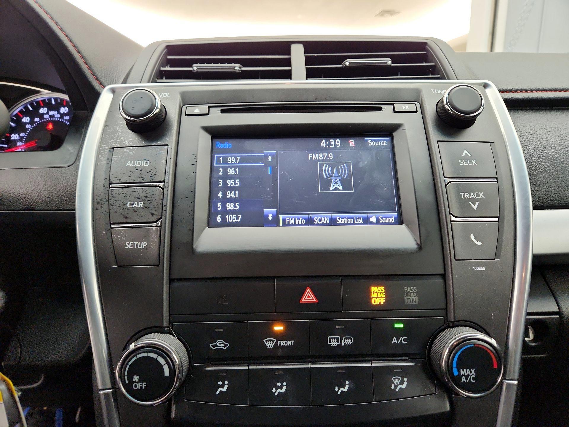 Thumbnail: 2015 Toyota Camry - 15