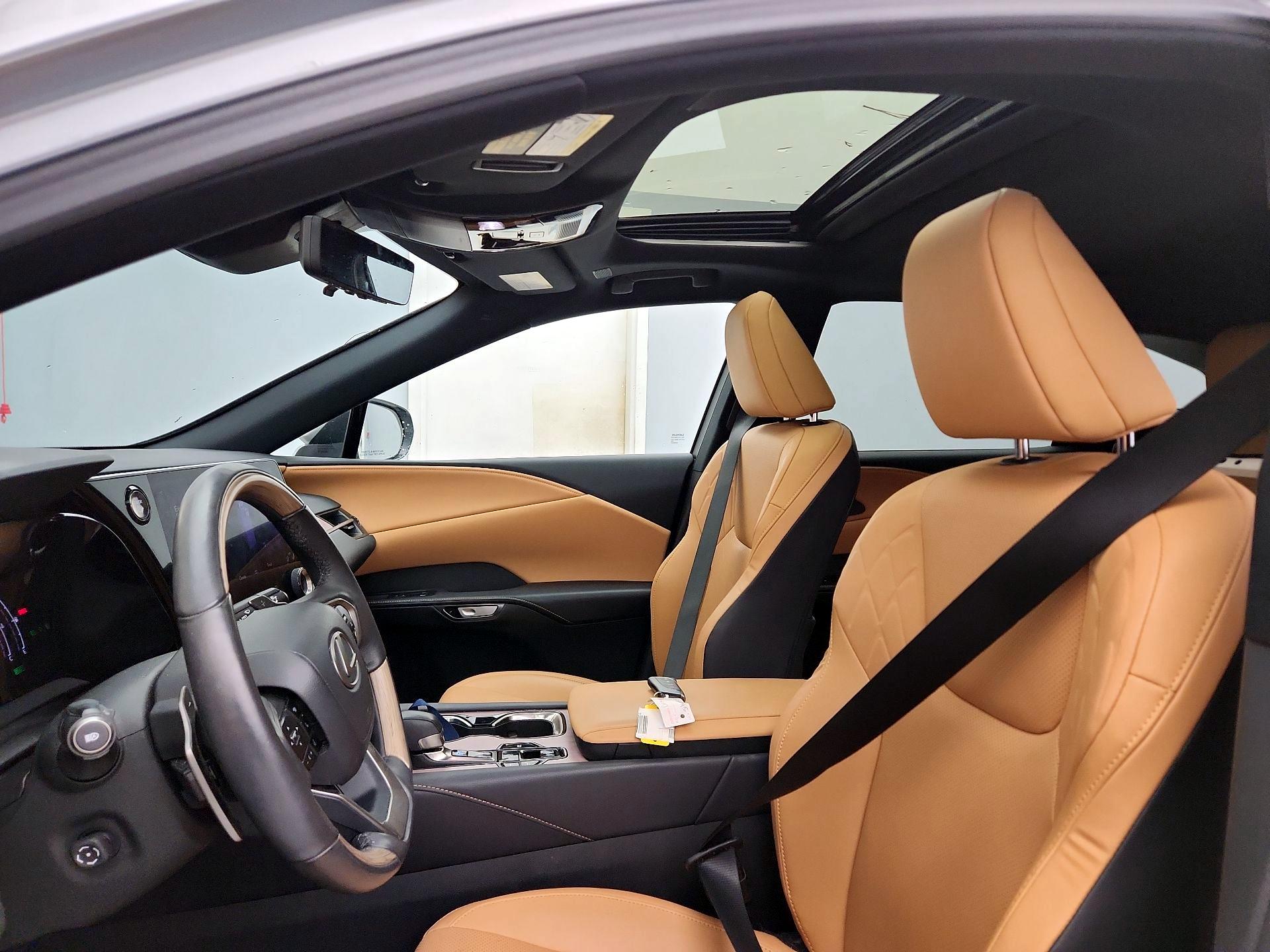 Thumbnail: 2023 Lexus RX - 19