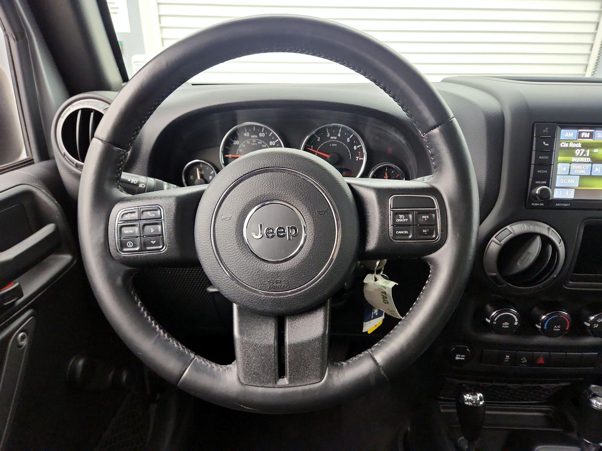 Thumbnail: 2017 Jeep Wrangler - 10