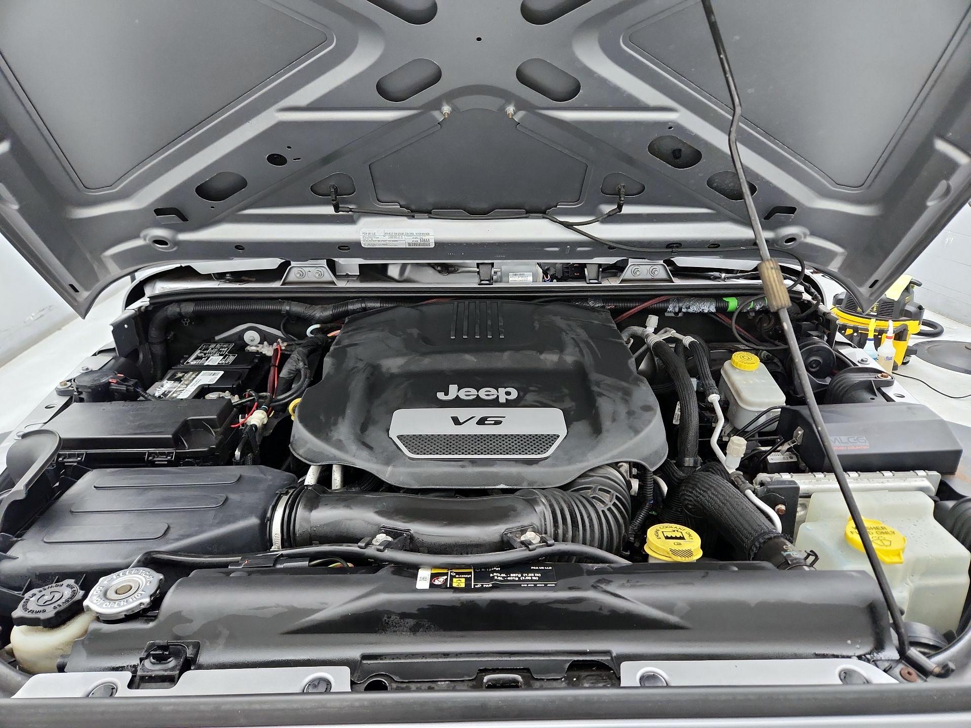 Thumbnail: 2017 Jeep Wrangler - 19