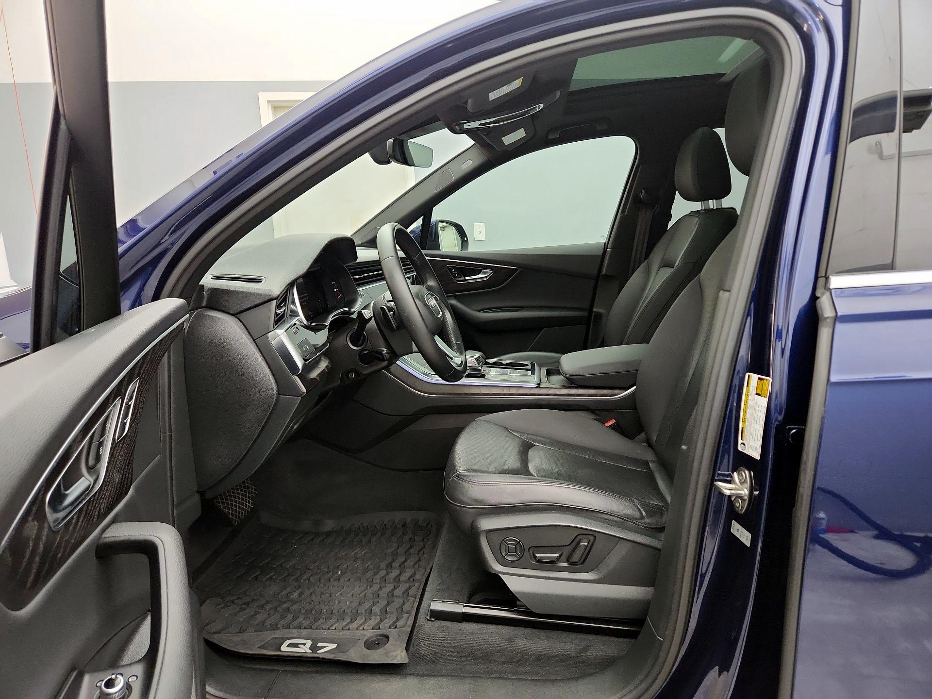 Thumbnail: 2021 Audi Q7 - 11