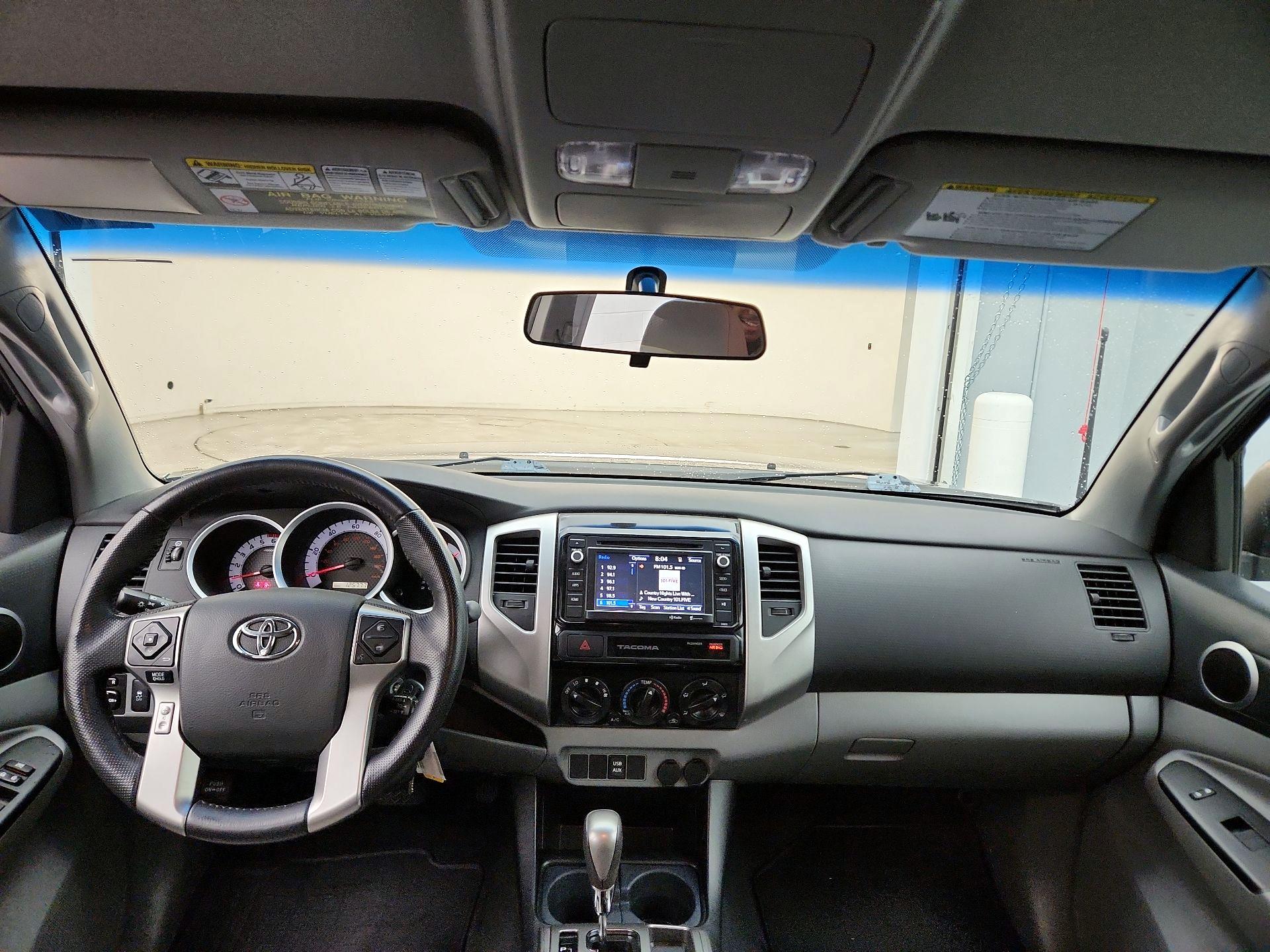 Thumbnail: 2015 Toyota Tacoma - 9