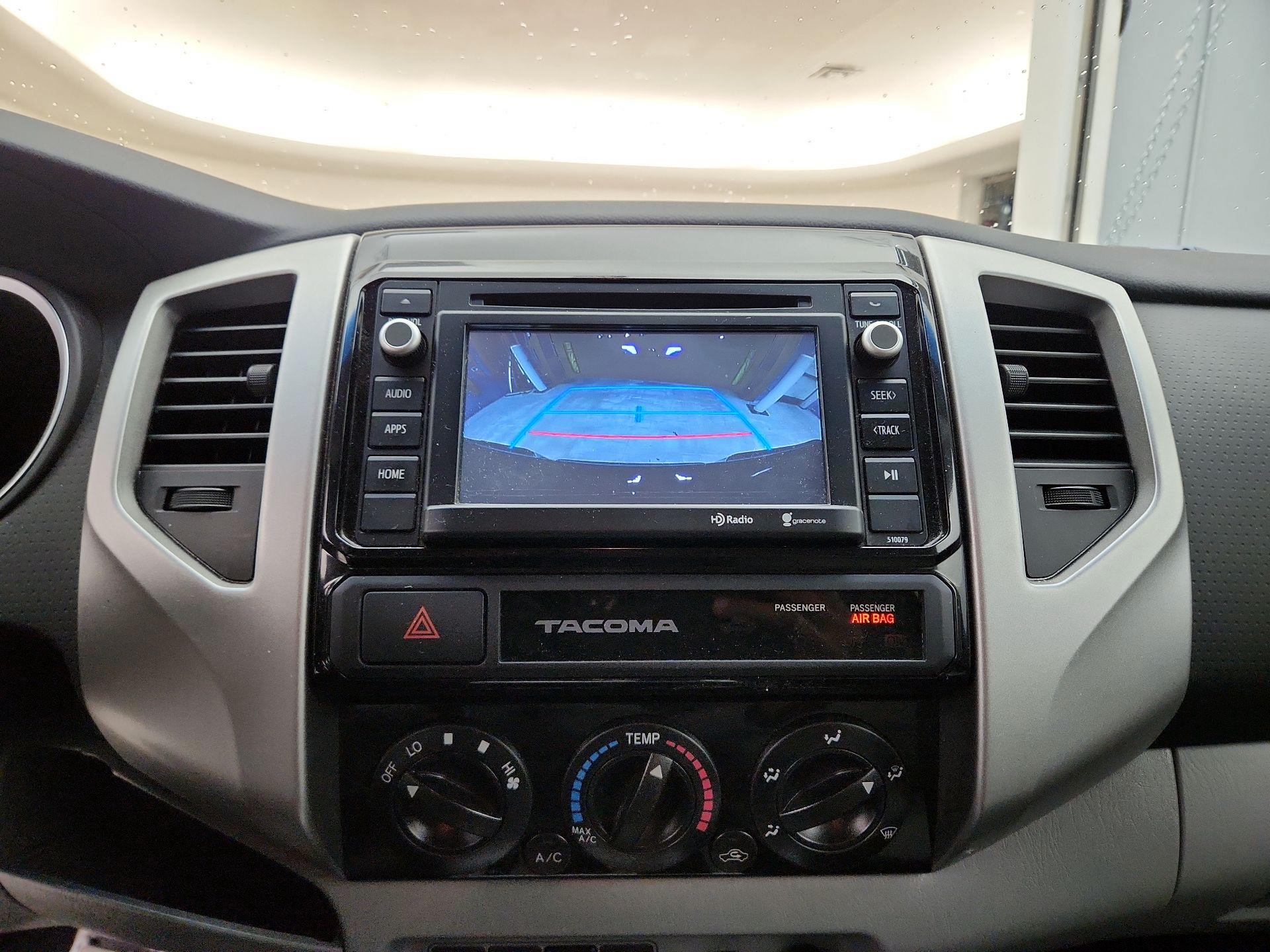 Thumbnail: 2015 Toyota Tacoma - 14