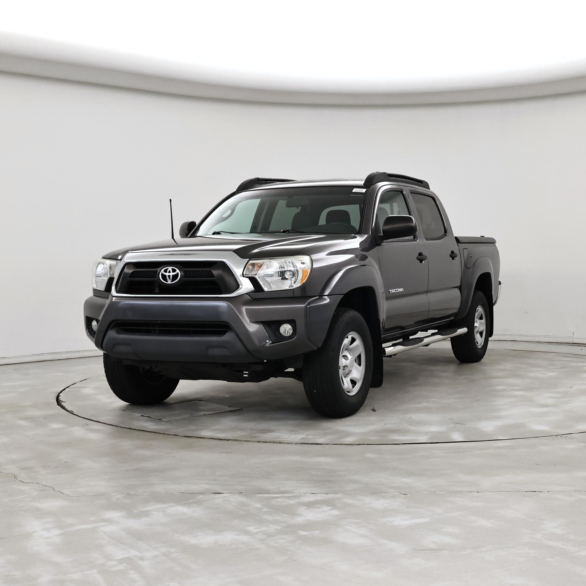 Thumbnail: 2015 Toyota Tacoma - 4