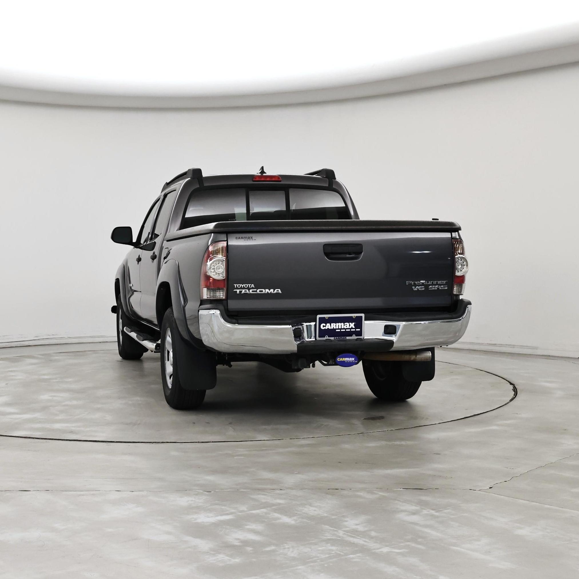 Thumbnail: 2015 Toyota Tacoma - 6