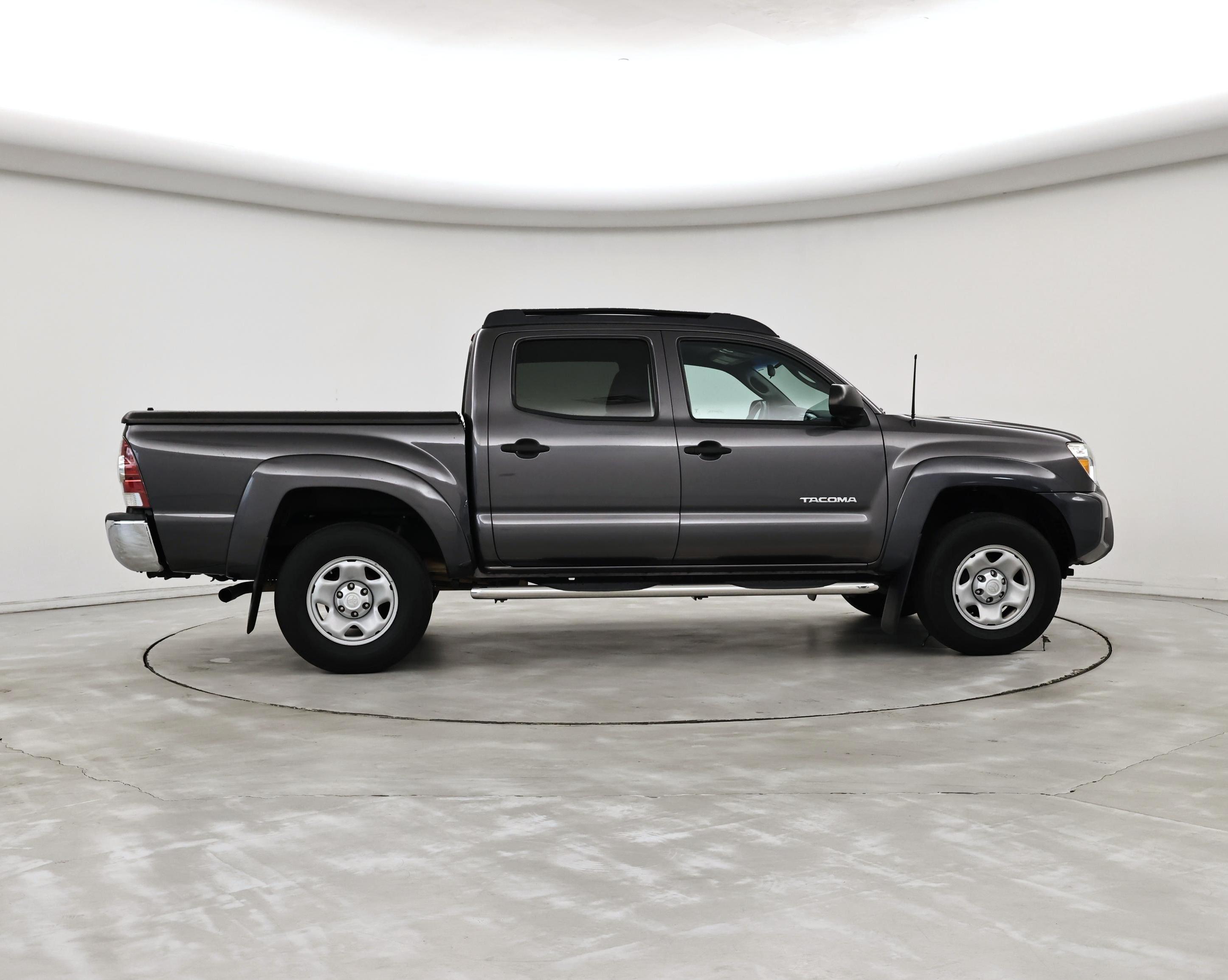 Thumbnail: 2015 Toyota Tacoma - 7