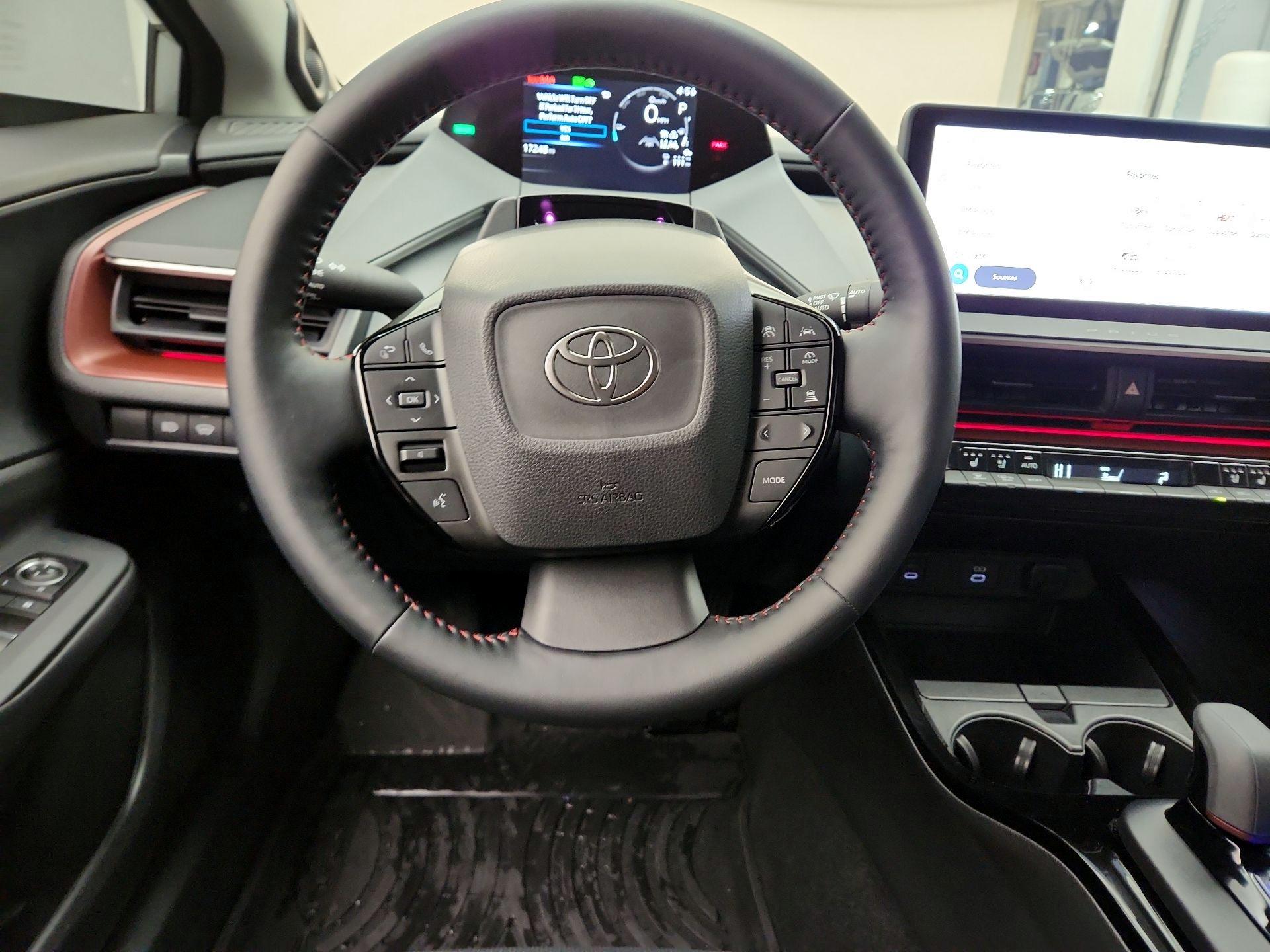 Thumbnail: 2024 Toyota Prius Prime - 10