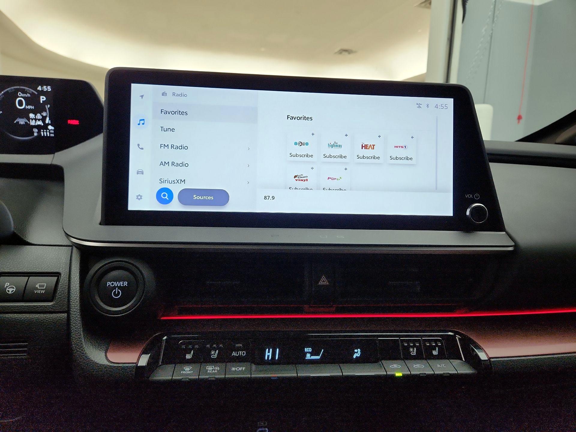 Thumbnail: 2024 Toyota Prius Prime - 15