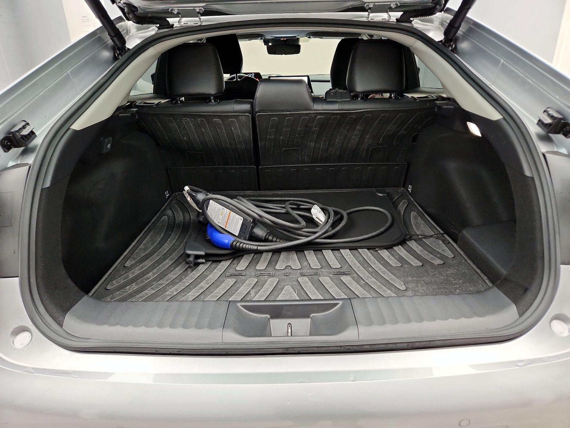 Thumbnail: 2024 Toyota Prius Prime - 20