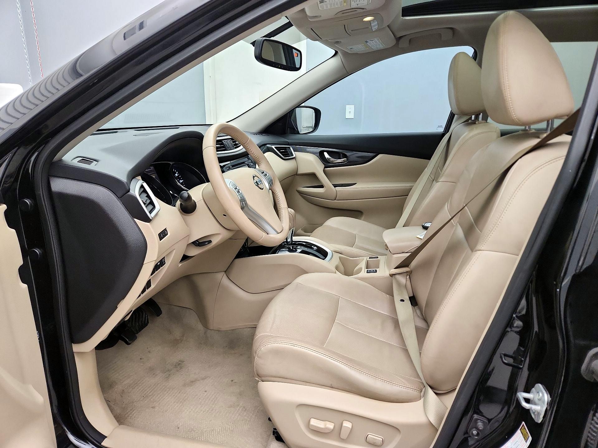 Thumbnail: 2015 Nissan Rogue - 11