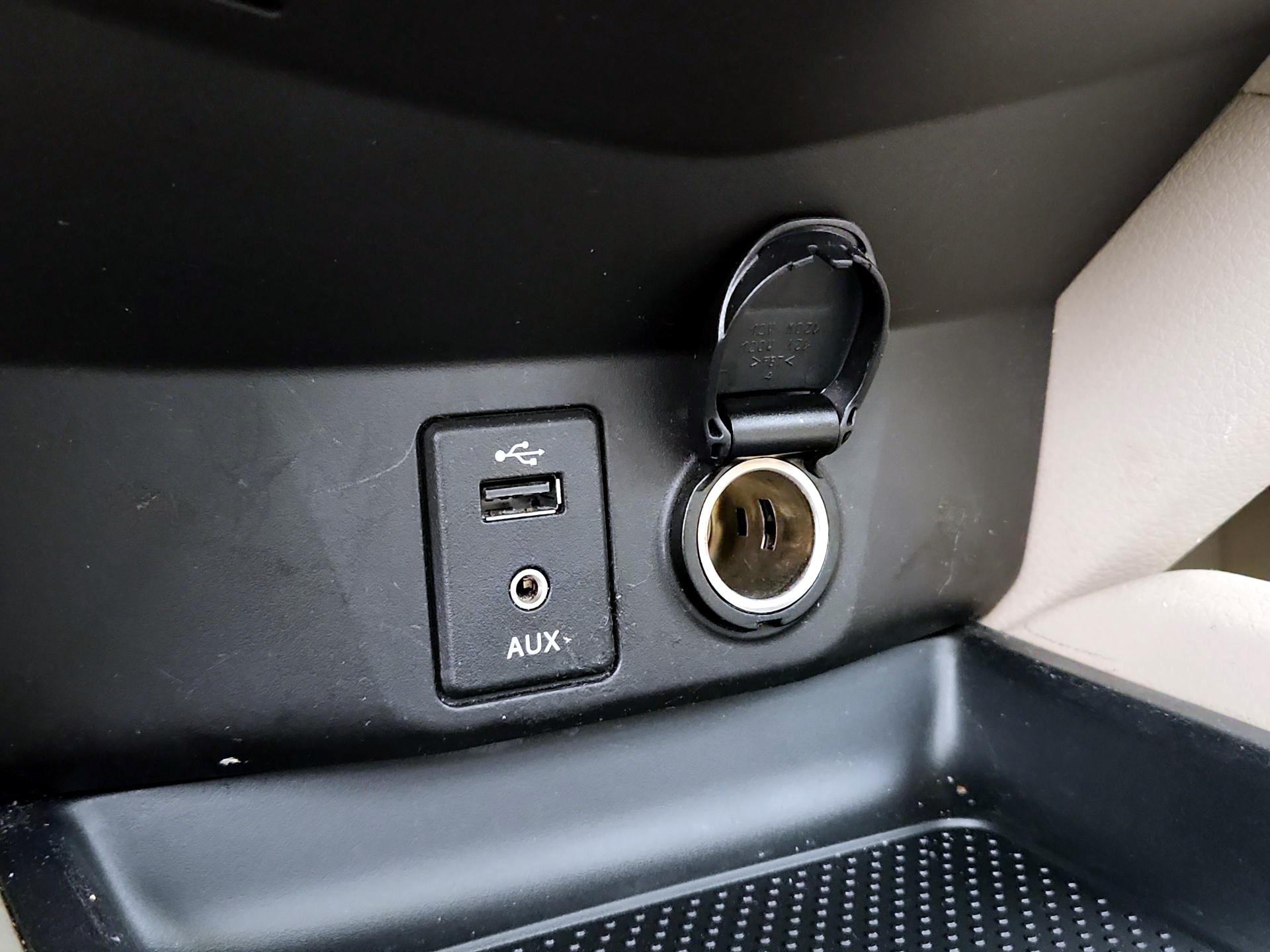 Thumbnail: 2015 Nissan Rogue - 19