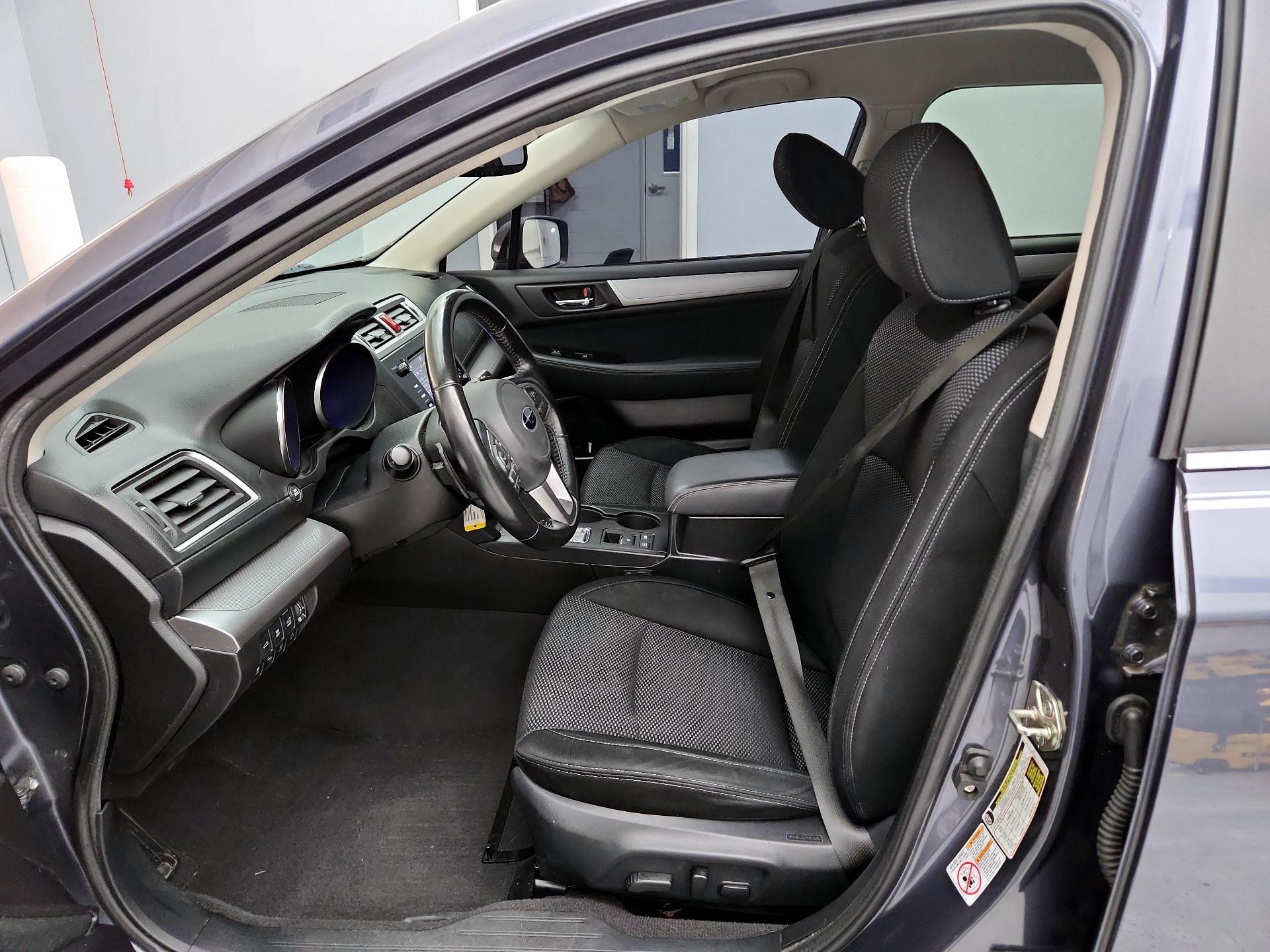 Thumbnail: 2016 Subaru Outback - 11