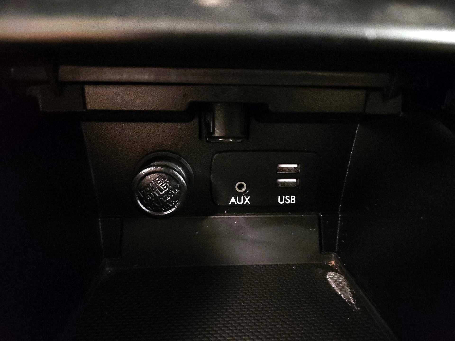 Thumbnail: 2016 Subaru Outback - 18