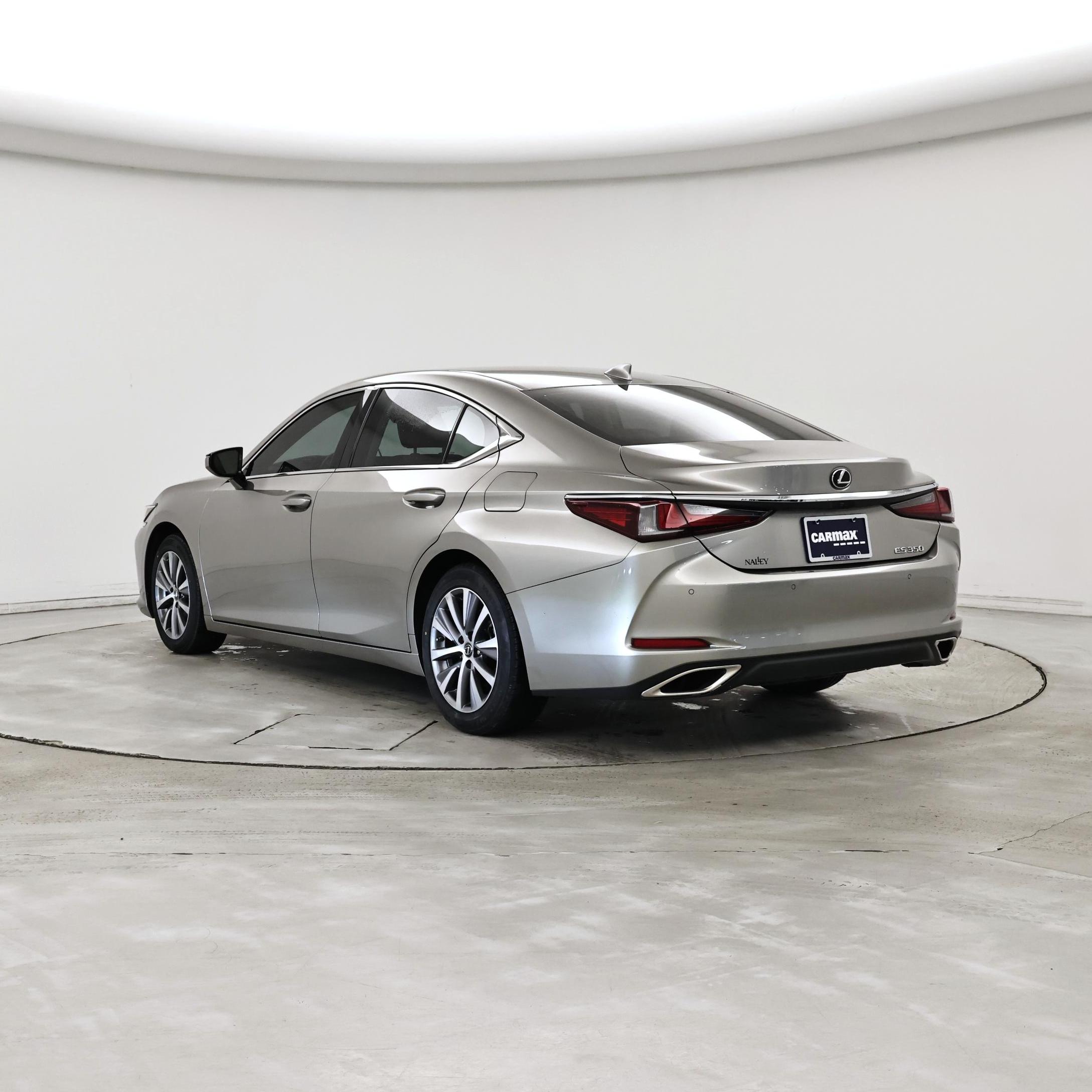 Thumbnail: 2020 Lexus ES - 2