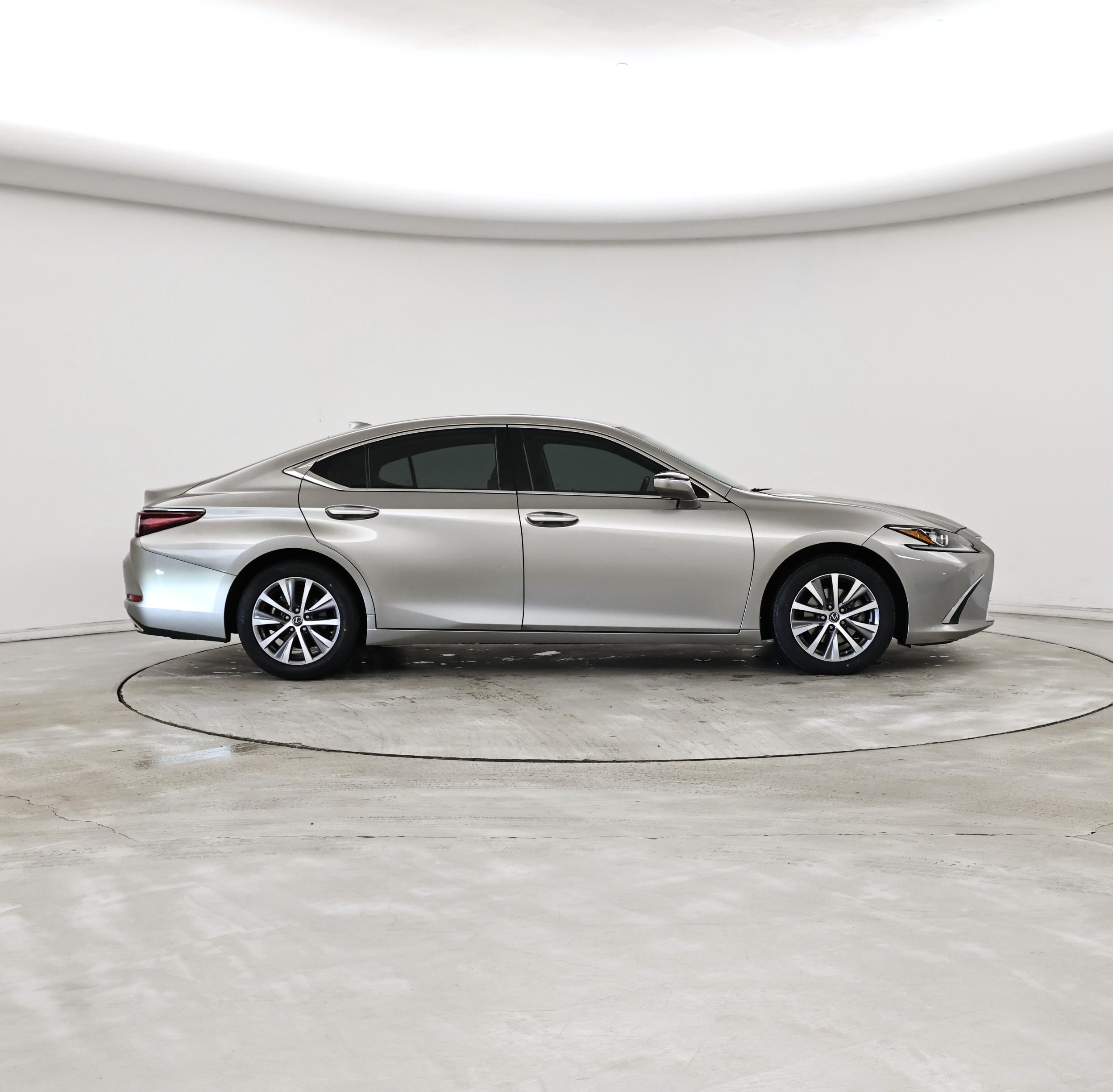 Thumbnail: 2020 Lexus ES - 7