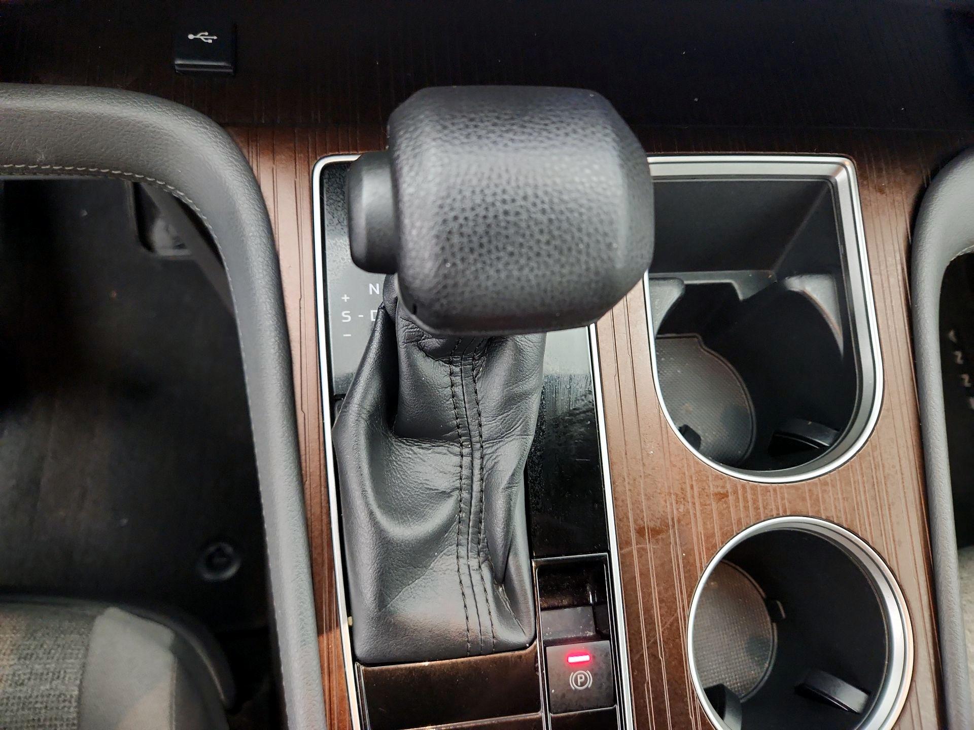 Thumbnail: 2021 Toyota Sienna - 17